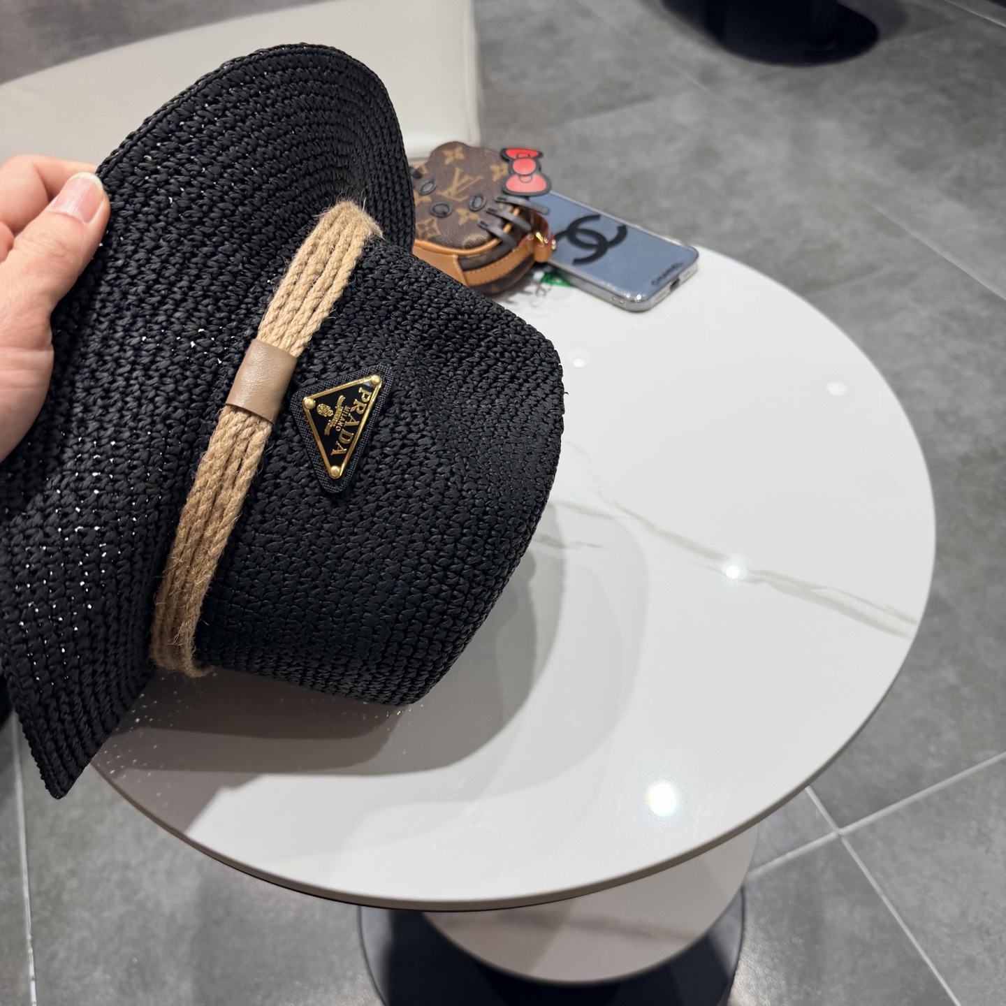 Prada普拉达2026 春夏新款法式平顶草大檐草帽遮阳防晒平檐礼帽