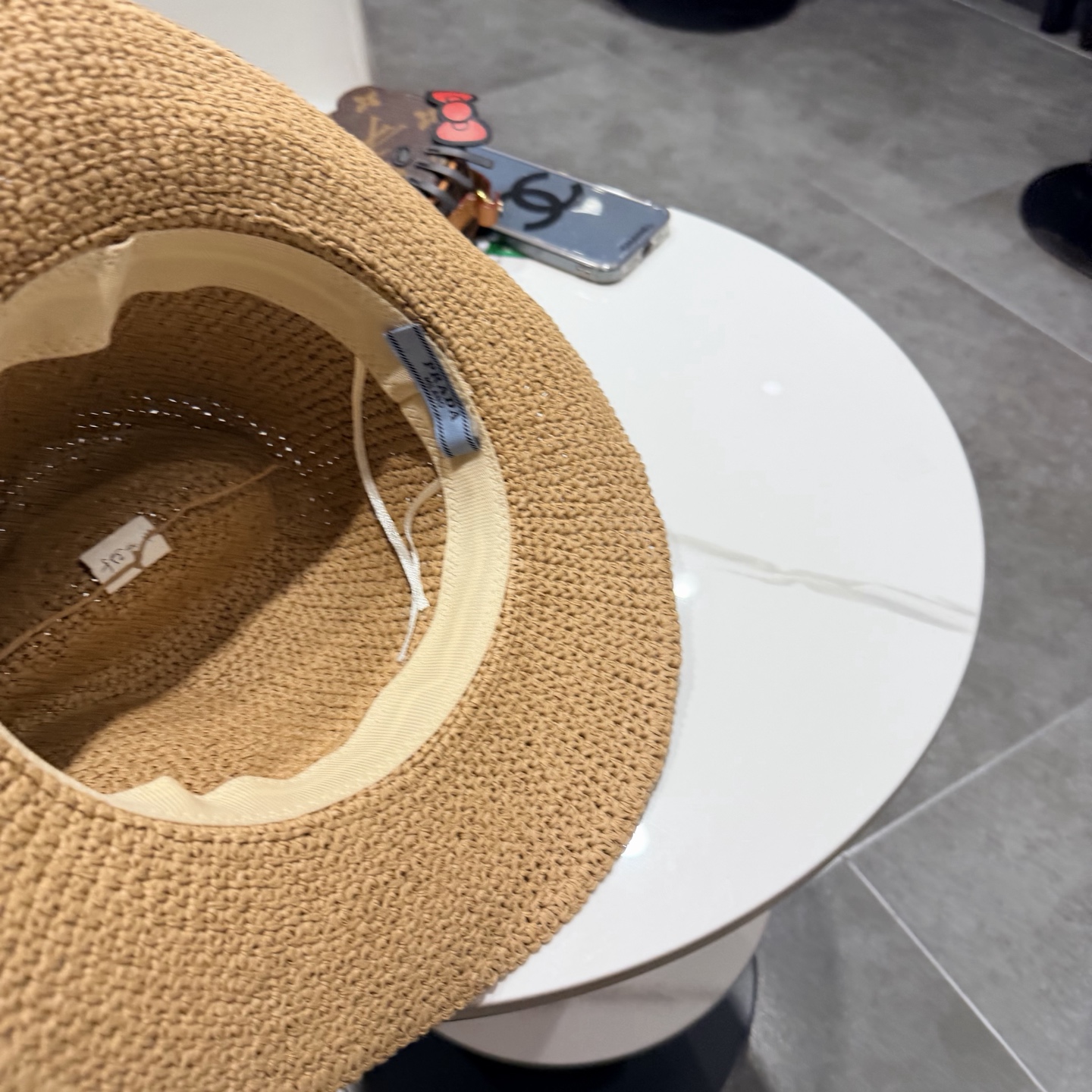 Prada普拉达2026 春夏新款法式平顶草大檐草帽遮阳防晒平檐礼帽