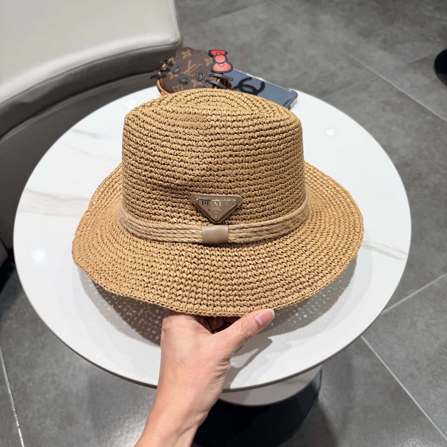 Prada普拉达2026 春夏新款法式平顶草大檐草帽遮阳防晒平檐礼帽