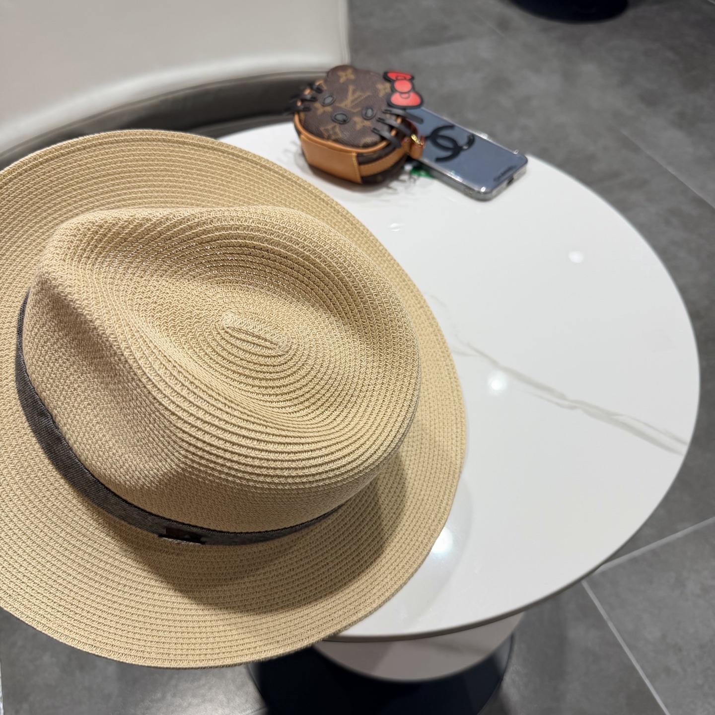 普拉达新款小礼帽，男女同款草帽，头围57cm