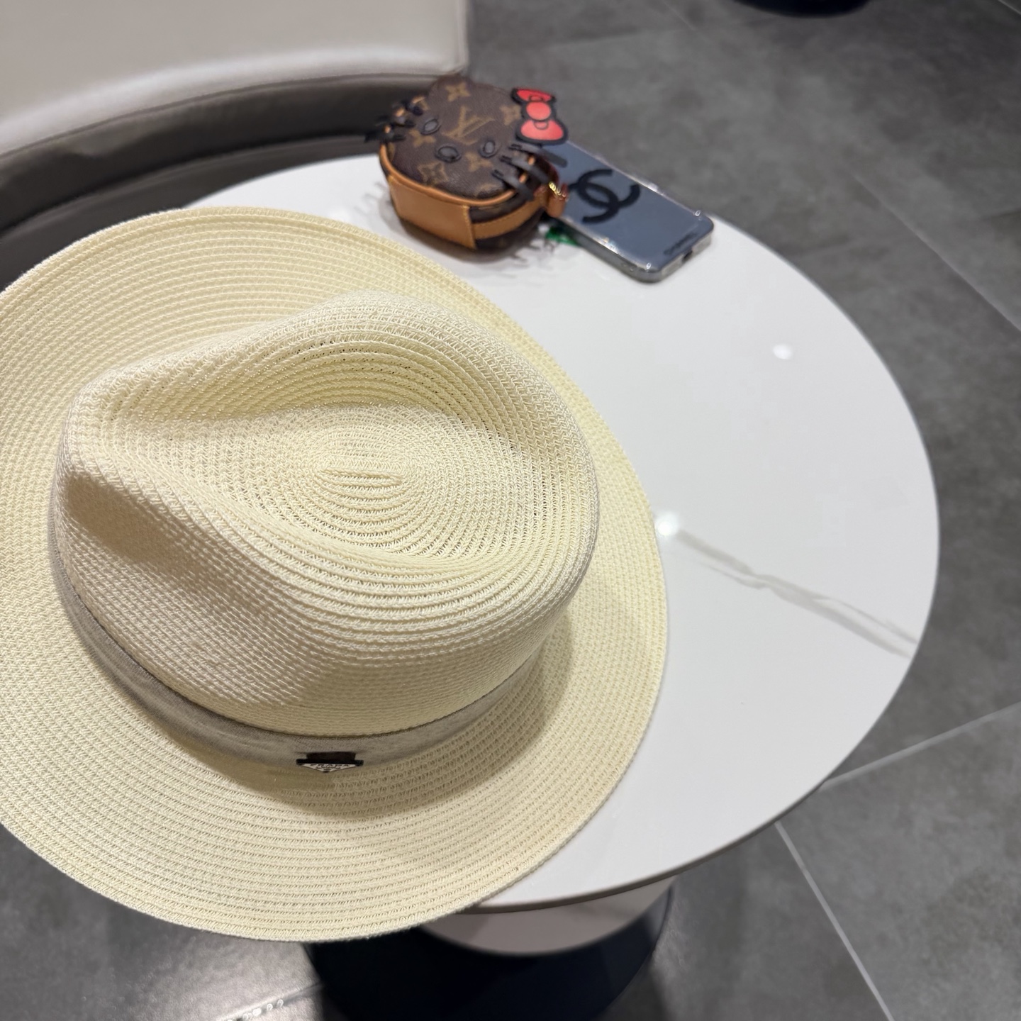 普拉达新款小礼帽，男女同款草帽，头围57cm