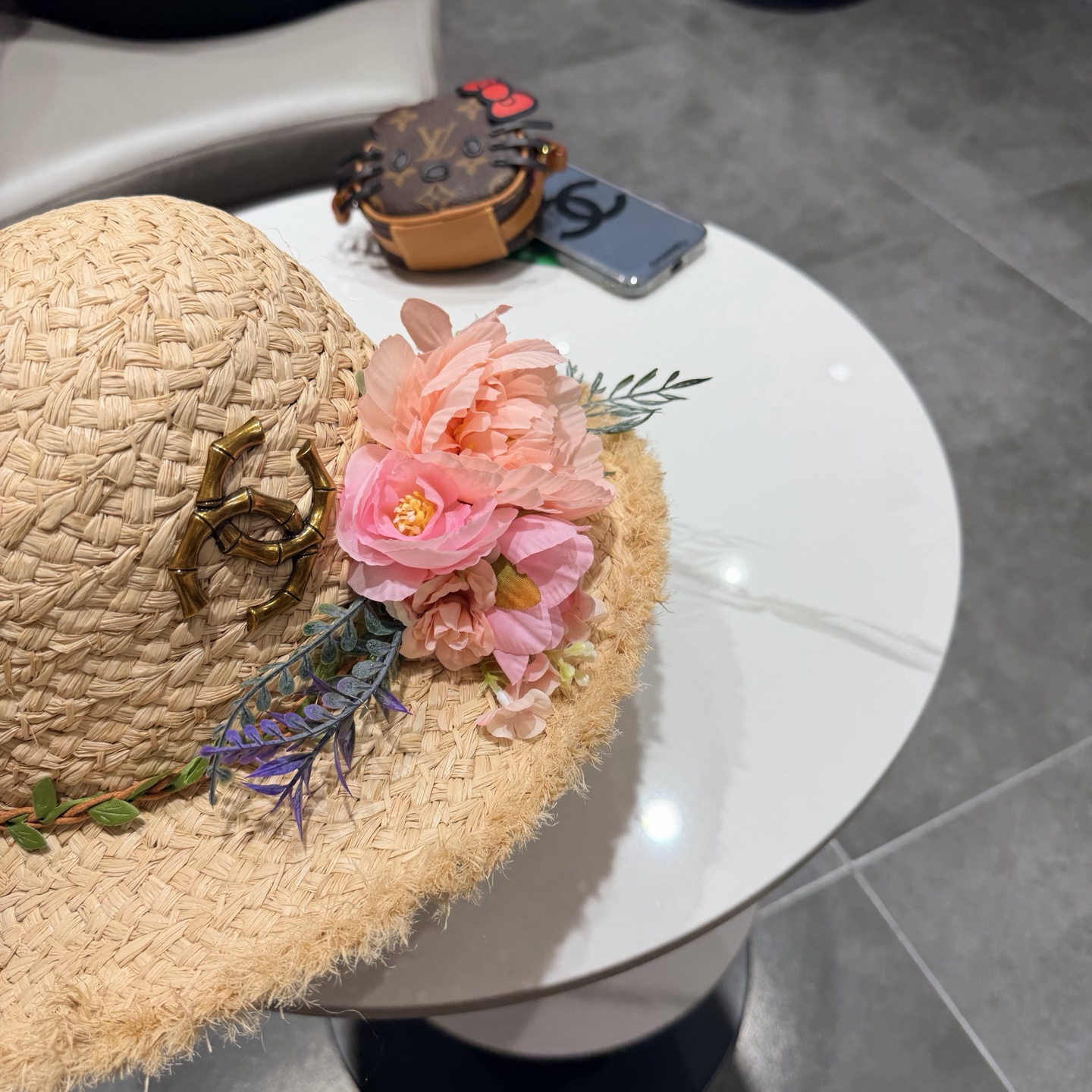 Chanel香奈儿拉菲草手工花朵草帽女夏季出游度假大帽檐遮阳防晒帽海边太阳帽子