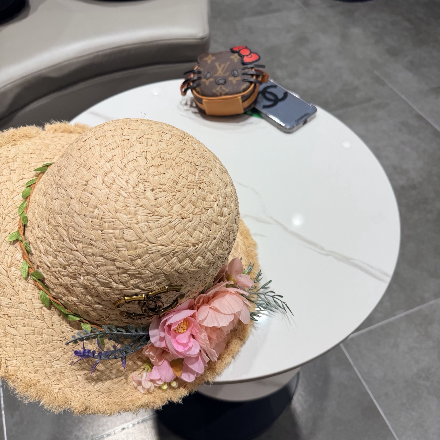 Chanel香奈儿拉菲草手工花朵草帽女夏季出游度假大帽檐遮阳防晒帽海边太阳帽子