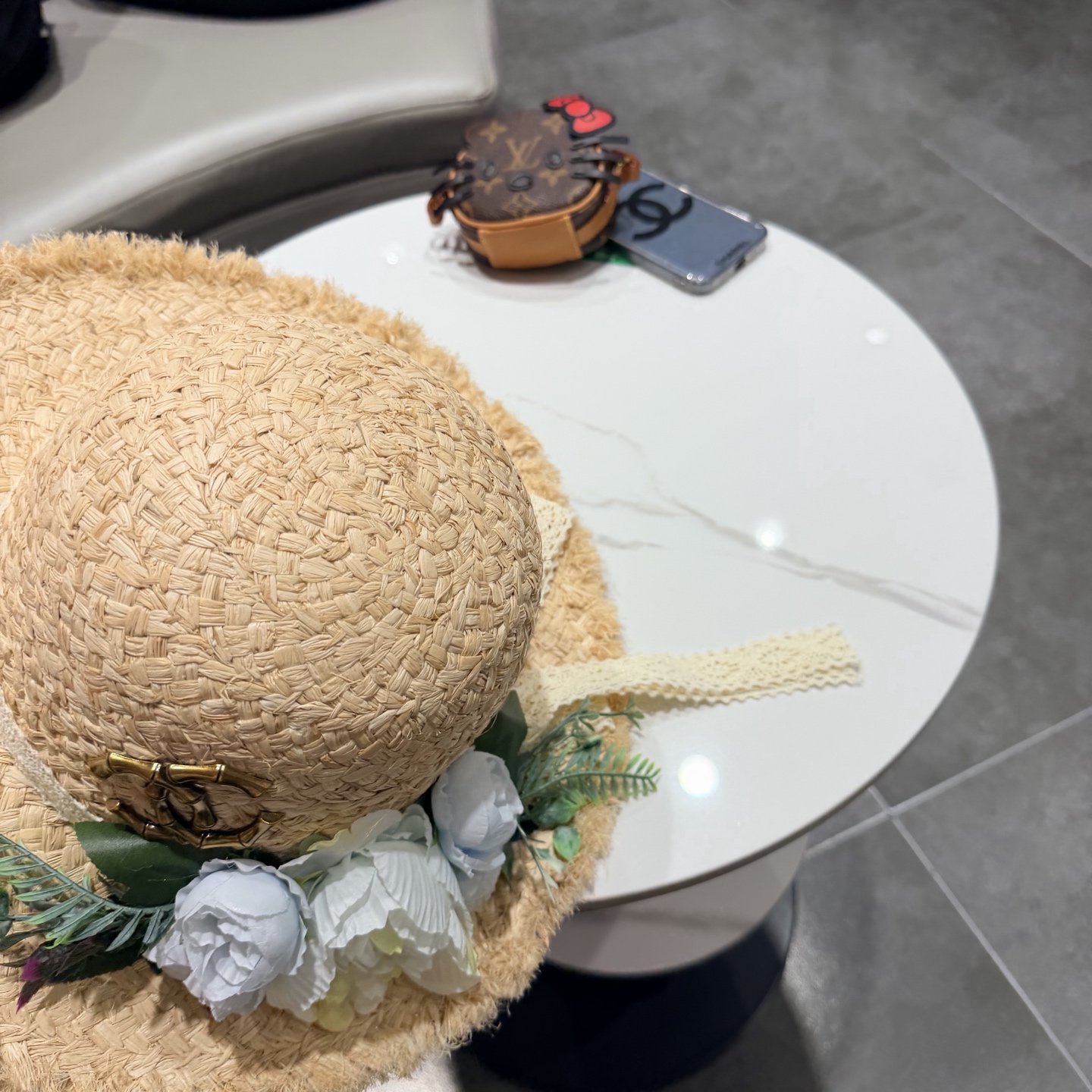 Chanel香奈儿拉菲草手工花朵草帽女夏季出游度假大帽檐遮阳防晒帽海边太阳帽子