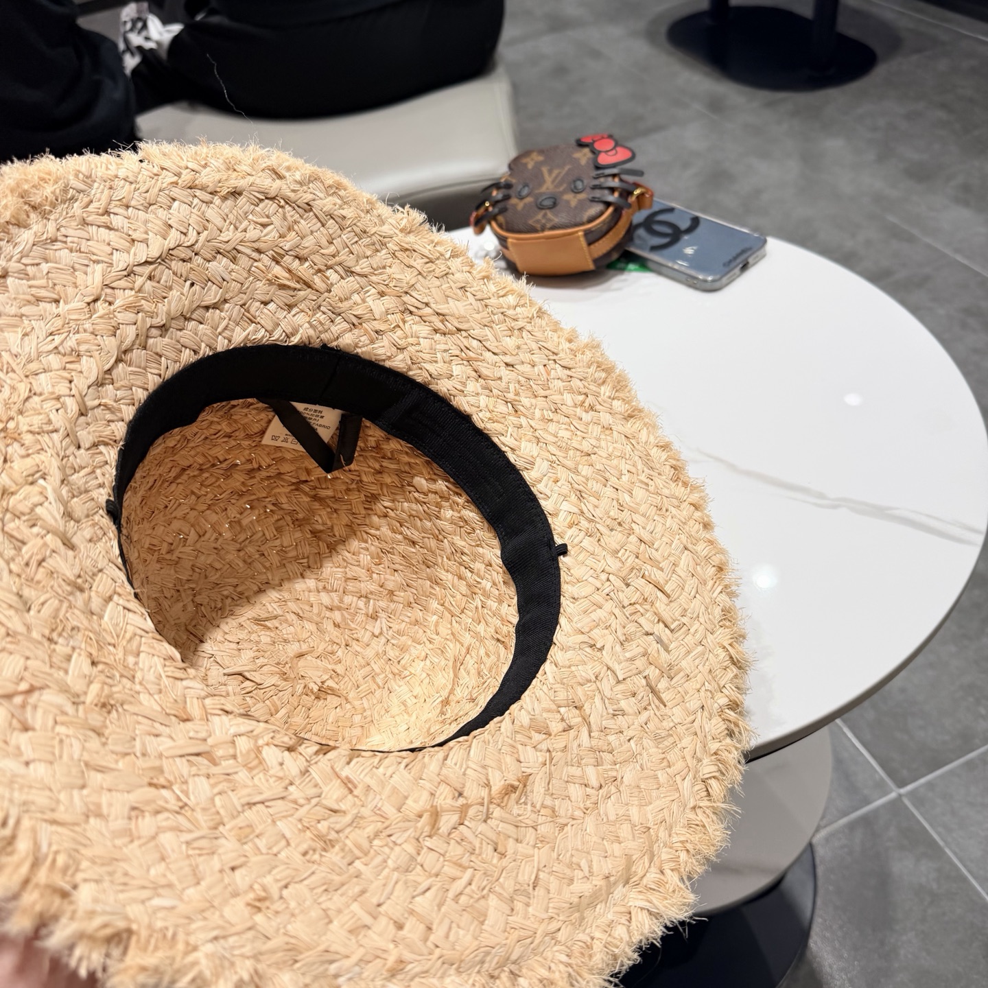 Chanel香奈儿拉菲草手工花朵草帽女夏季出游度假大帽檐遮阳防晒帽海边太阳帽子