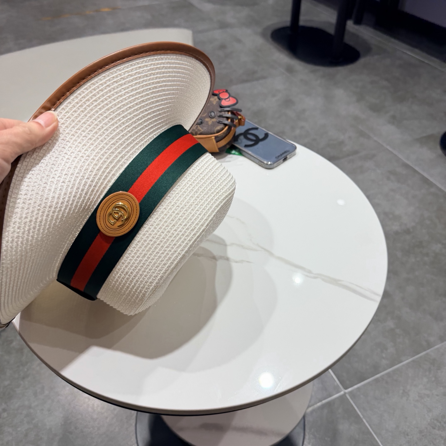 Gucci古奇新款平顶草帽，帽型超赞