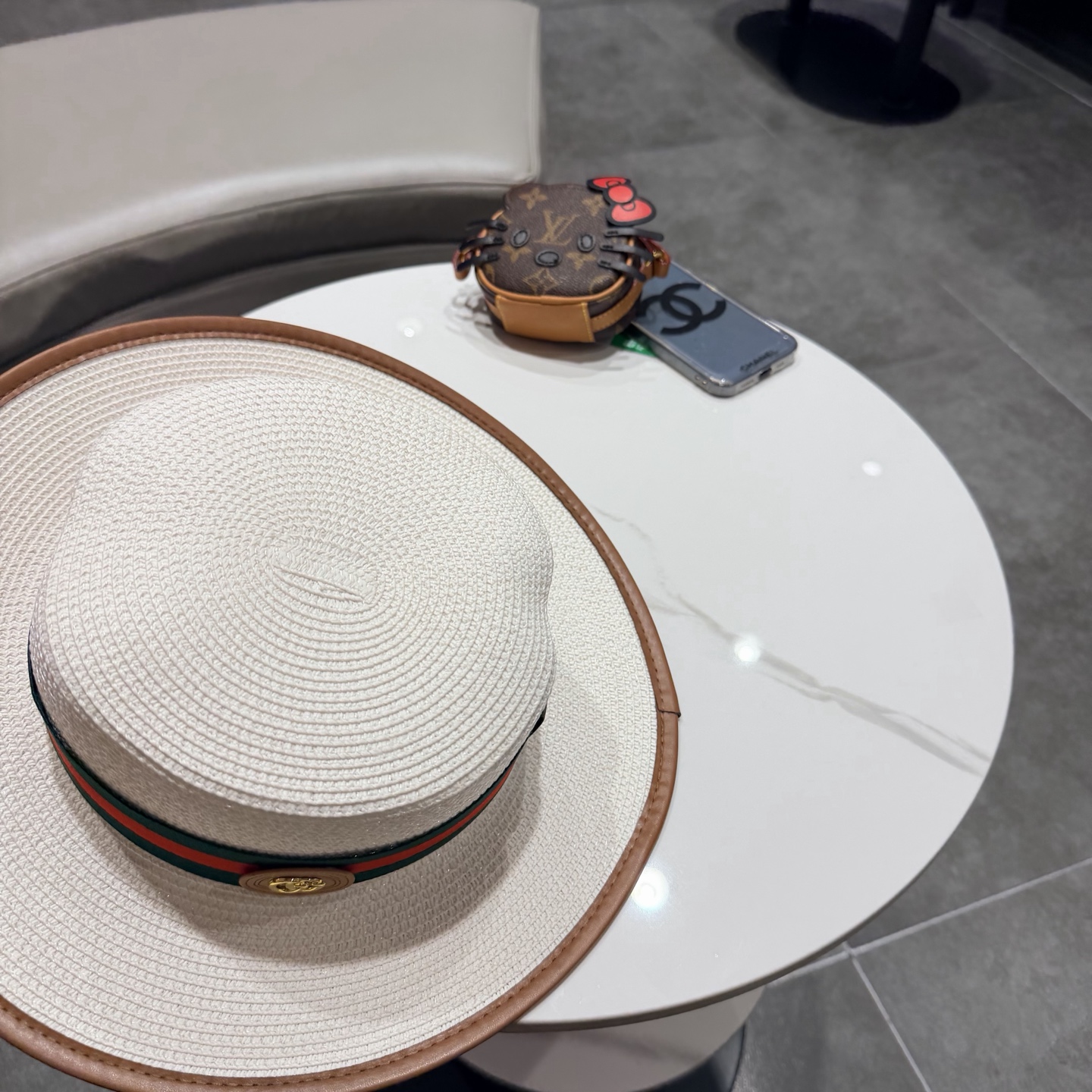 Gucci古奇新款平顶草帽，帽型超赞