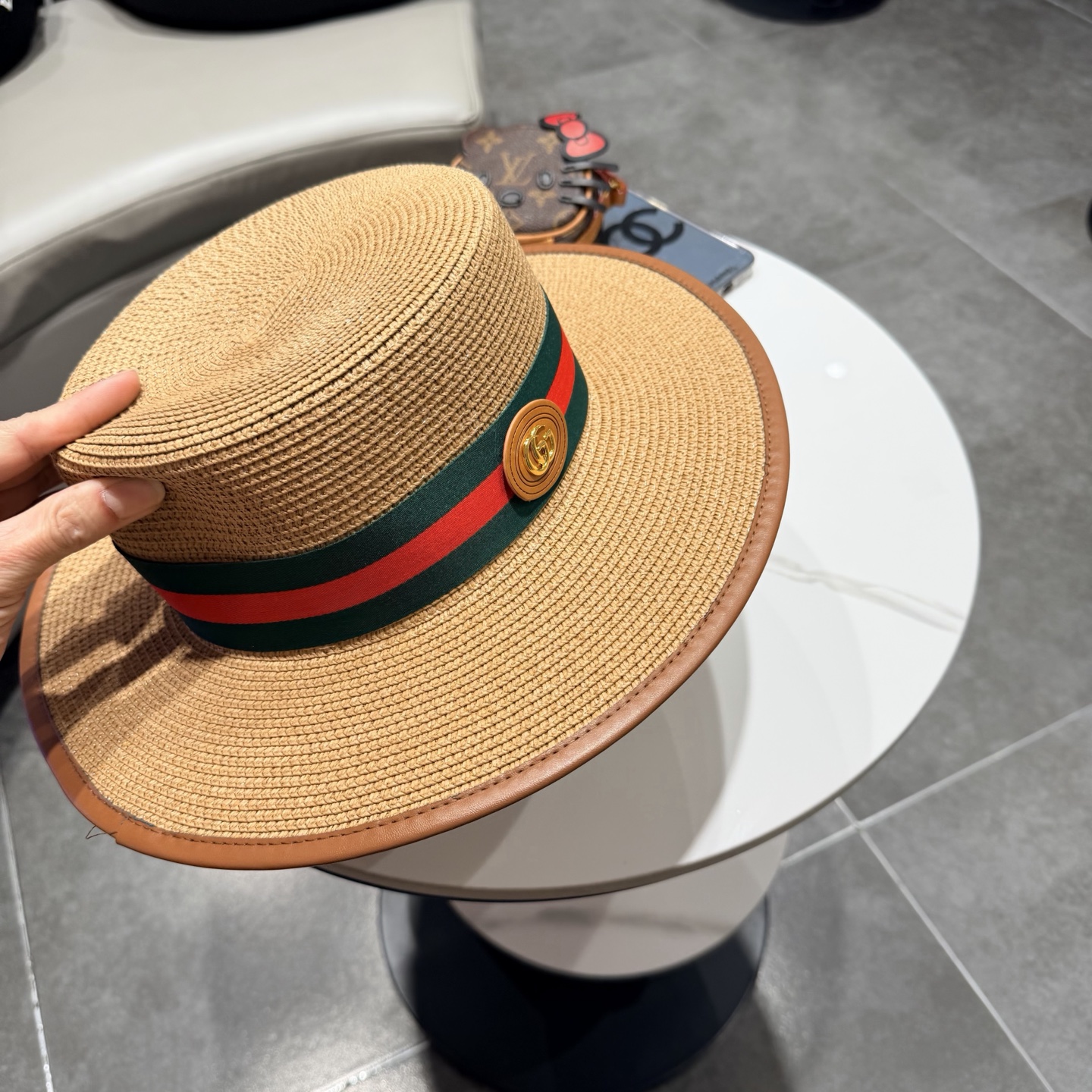 Gucci古奇新款平顶草帽，帽型超赞