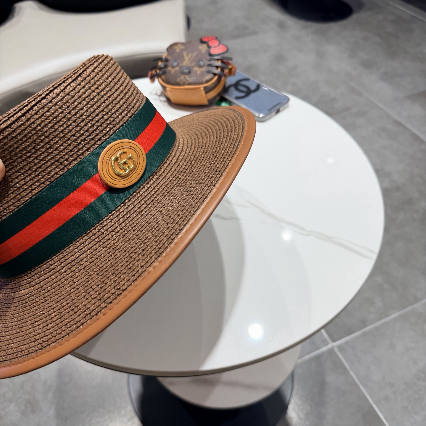 Gucci古奇新款平顶草帽，帽型超赞