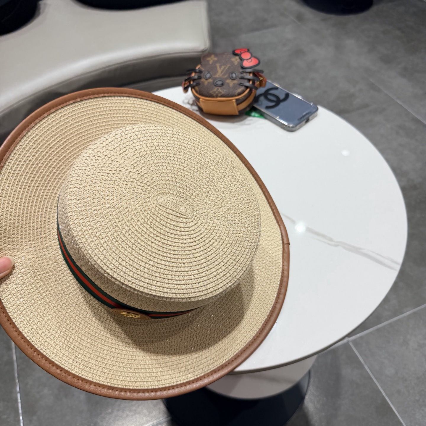 Gucci古奇新款平顶草帽，帽型超赞