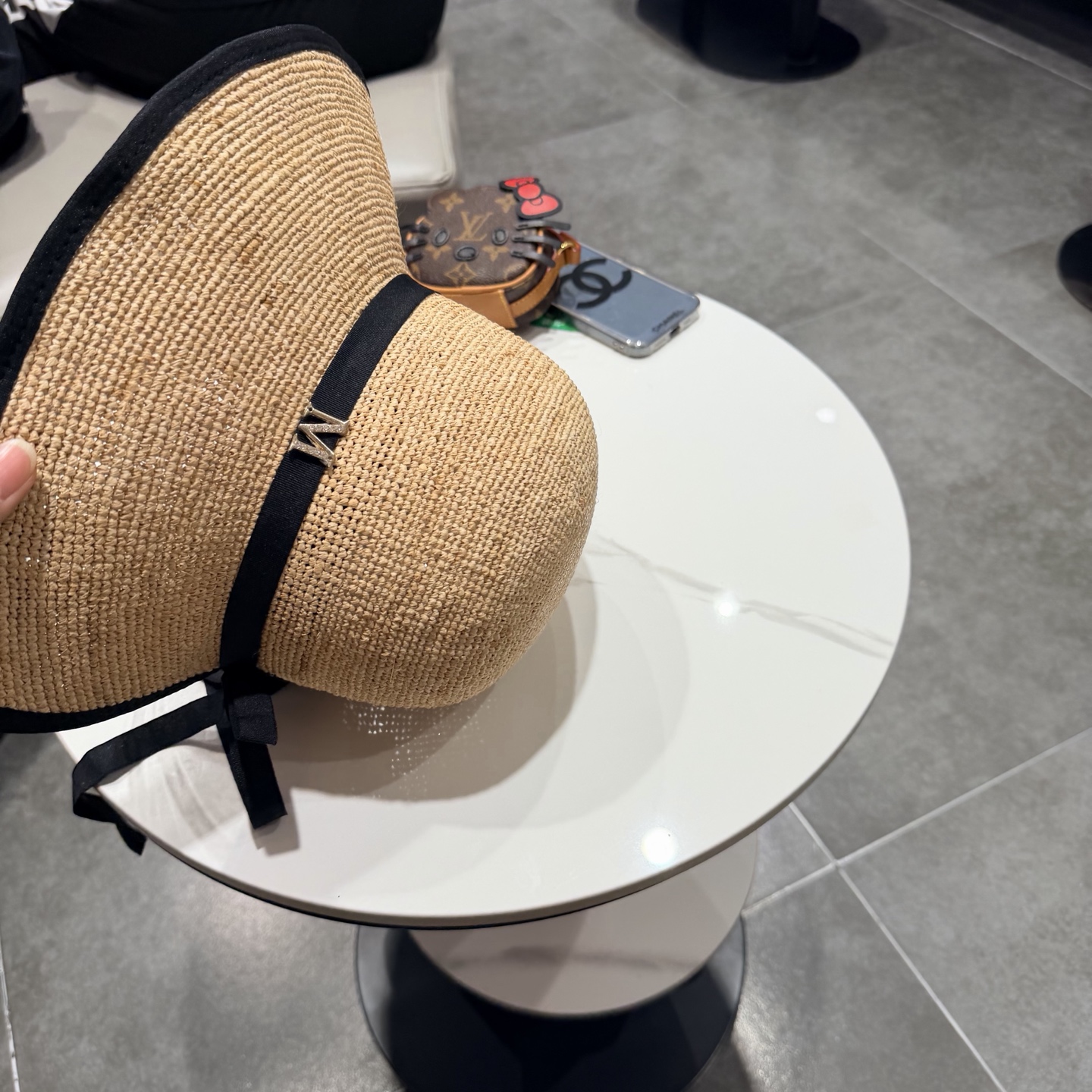 M牌高品质赫本风拉菲草帽子女夏韩版出游防晒海边度假大檐沙滩遮阳帽