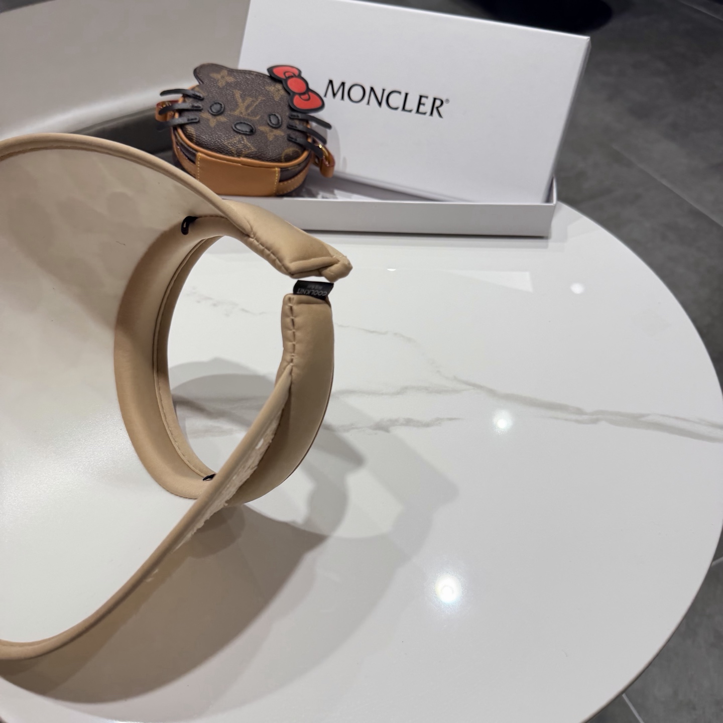 【MONCLER蒙口】空顶草帽女夏季防紫外线遮阳帽出游太阳帽百搭草编防晒帽子