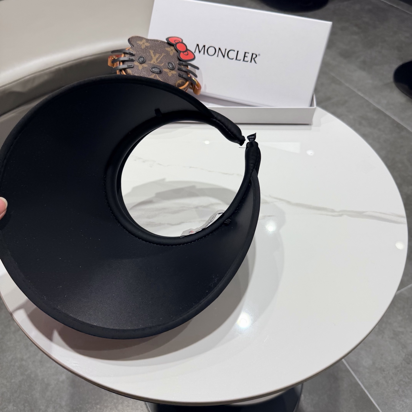 【MONCLER蒙口】空顶草帽女夏季防紫外线遮阳帽出游太阳帽百搭草编防晒帽子