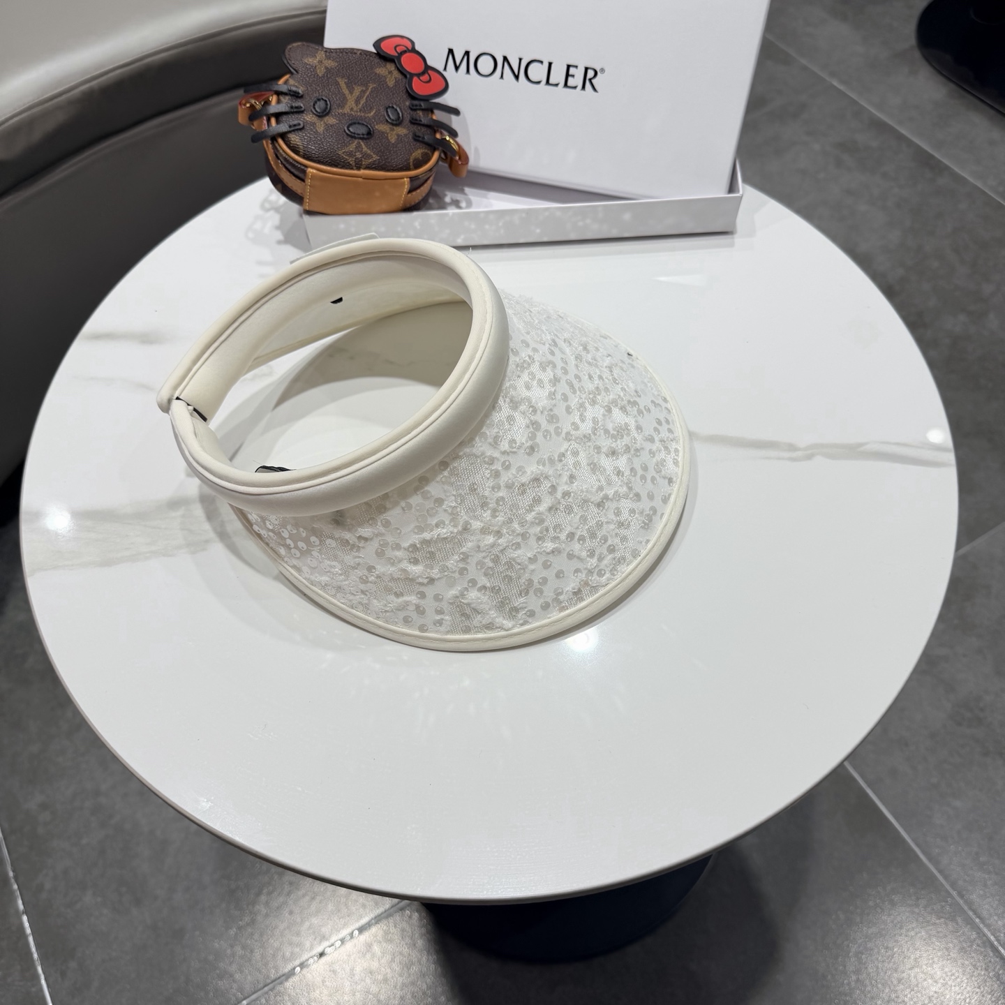 【MONCLER蒙口】空顶草帽女夏季防紫外线遮阳帽出游太阳帽百搭草编防晒帽子
