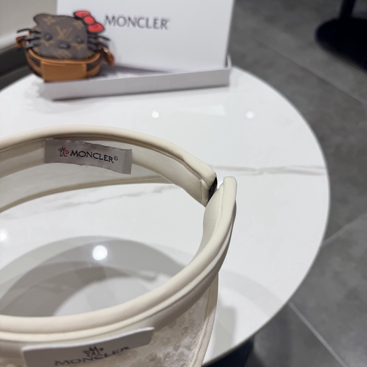 【MONCLER蒙口】空顶草帽女夏季防紫外线遮阳帽出游太阳帽百搭草编防晒帽子