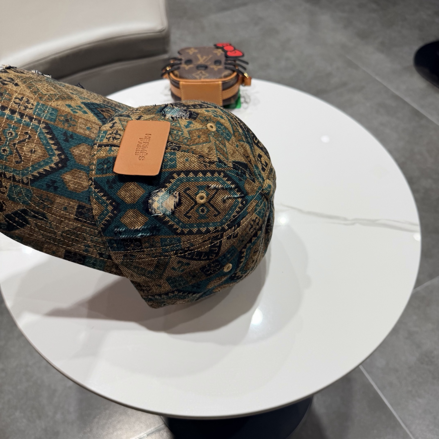 爱马仕Hermes 官网新品经典款 棒球帽🎩 原单品质 火爆来袭。 工艺非常精美[爱心] 高档大气上档次