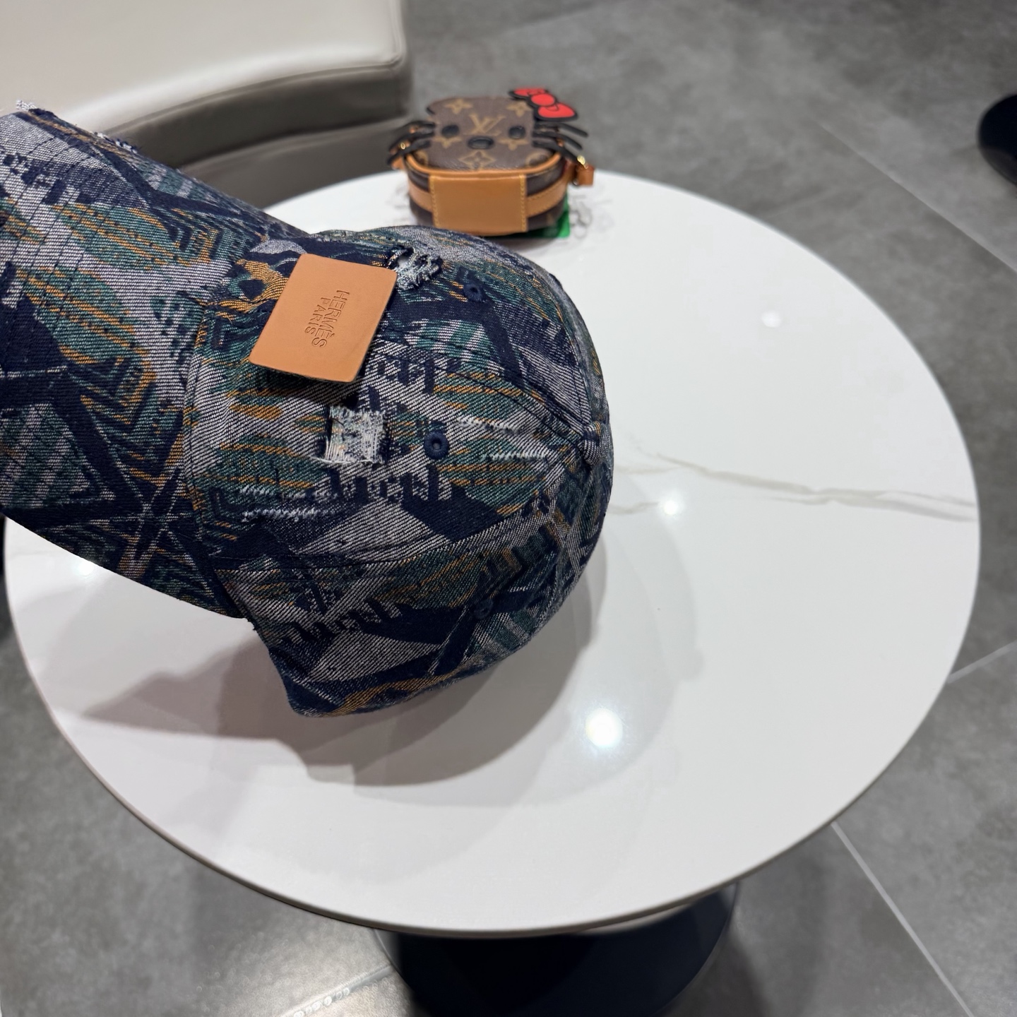 爱马仕Hermes 官网新品经典款 棒球帽🎩 原单品质 火爆来袭。 工艺非常精美[爱心] 高档大气上档次