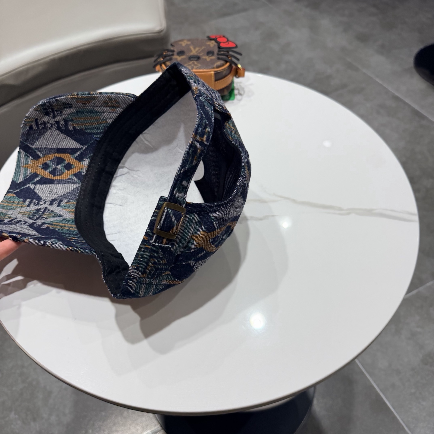 爱马仕Hermes 官网新品经典款 棒球帽🎩 原单品质 火爆来袭。 工艺非常精美[爱心] 高档大气上档次