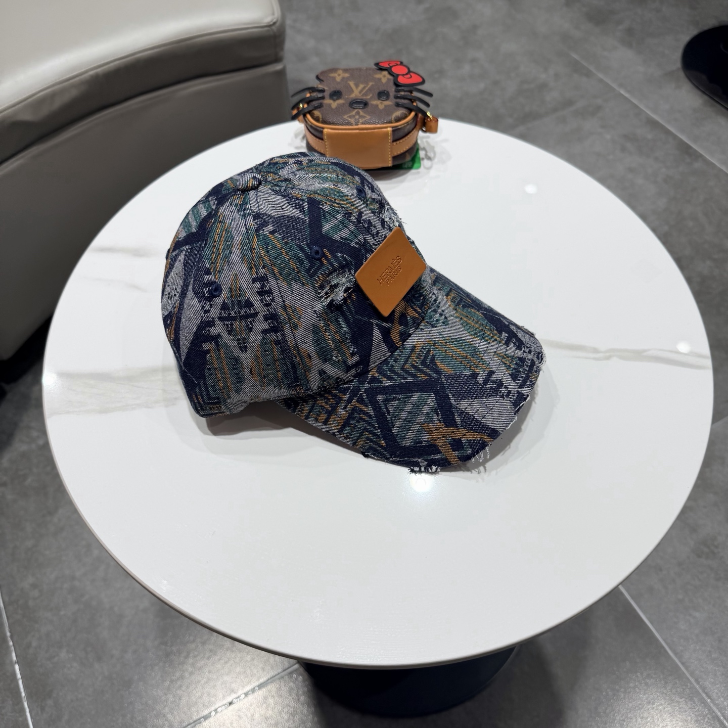 爱马仕Hermes 官网新品经典款 棒球帽🎩 原单品质 火爆来袭。 工艺非常精美[爱心] 高档大气上档次