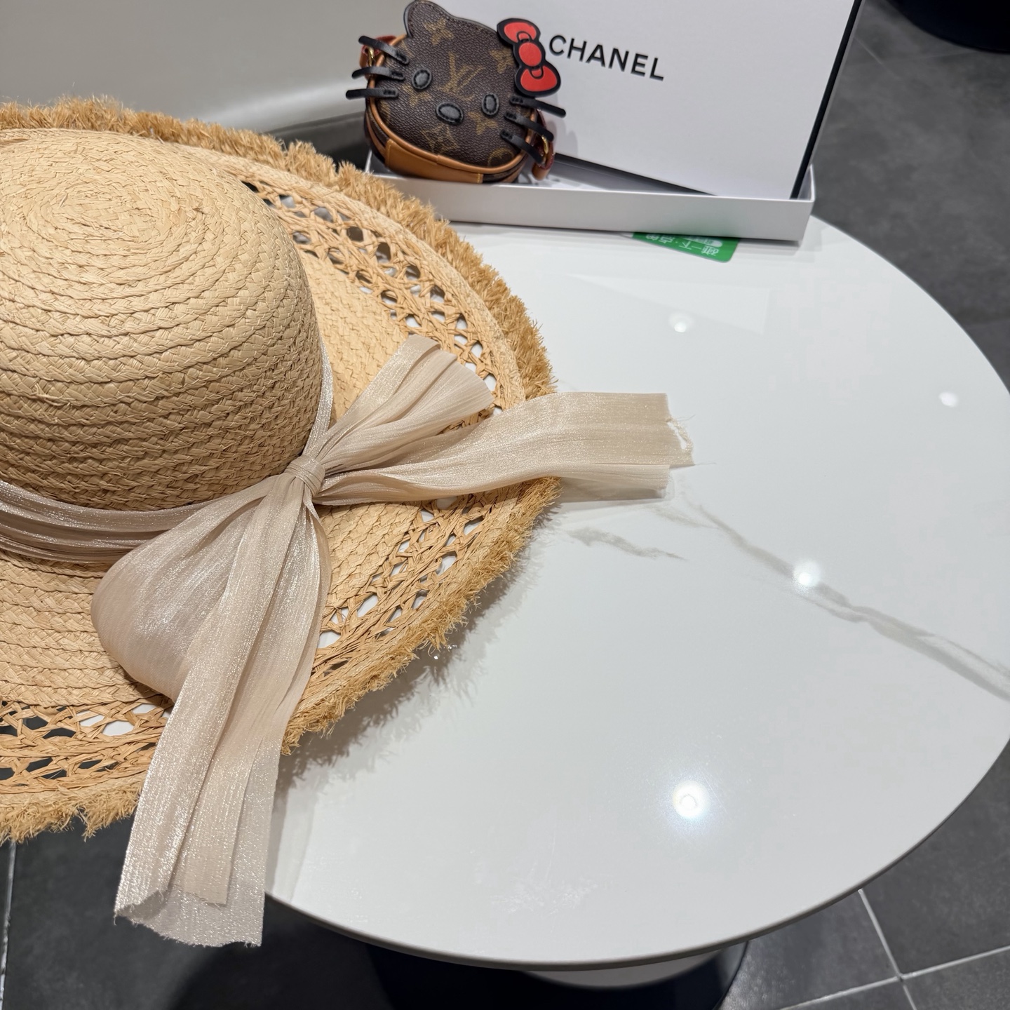 Chanel 搭配真丝飘带，出游 ，头围57cm