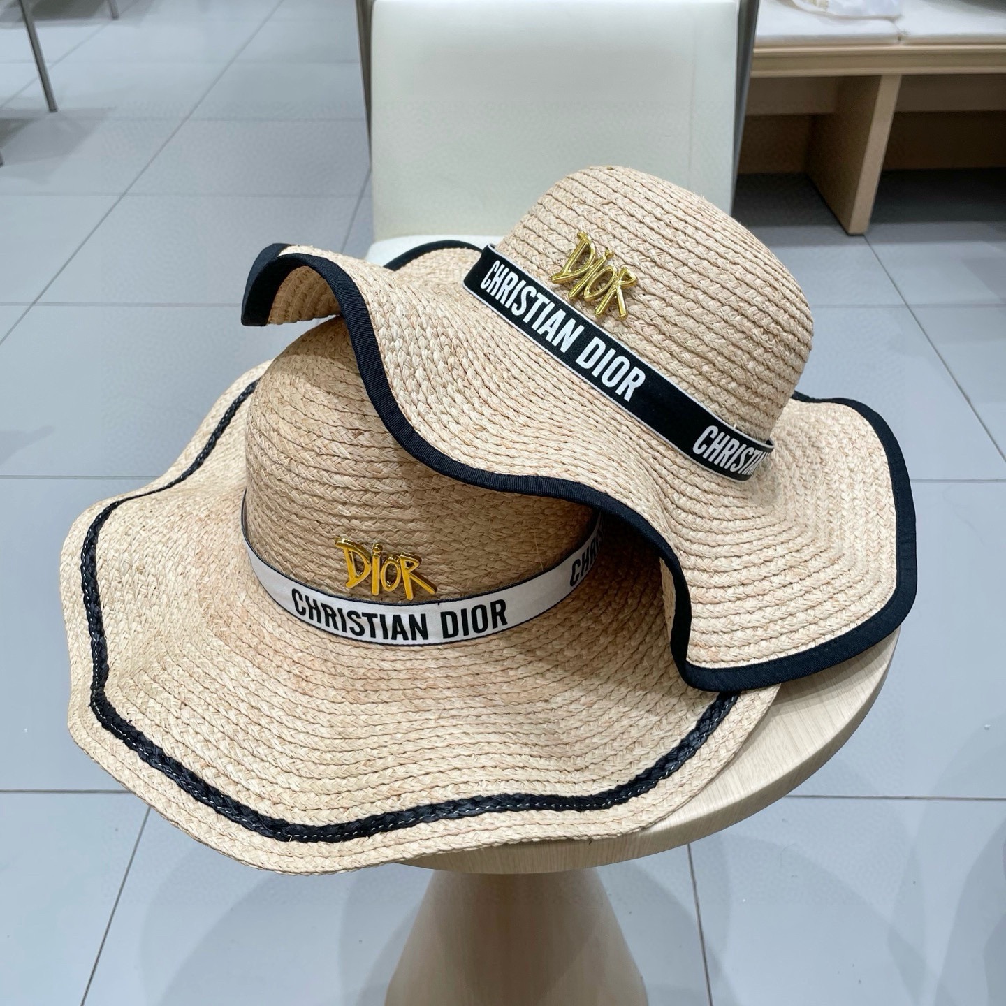 Dior迪奥圆顶草帽，拉菲草帽，头围57cm
