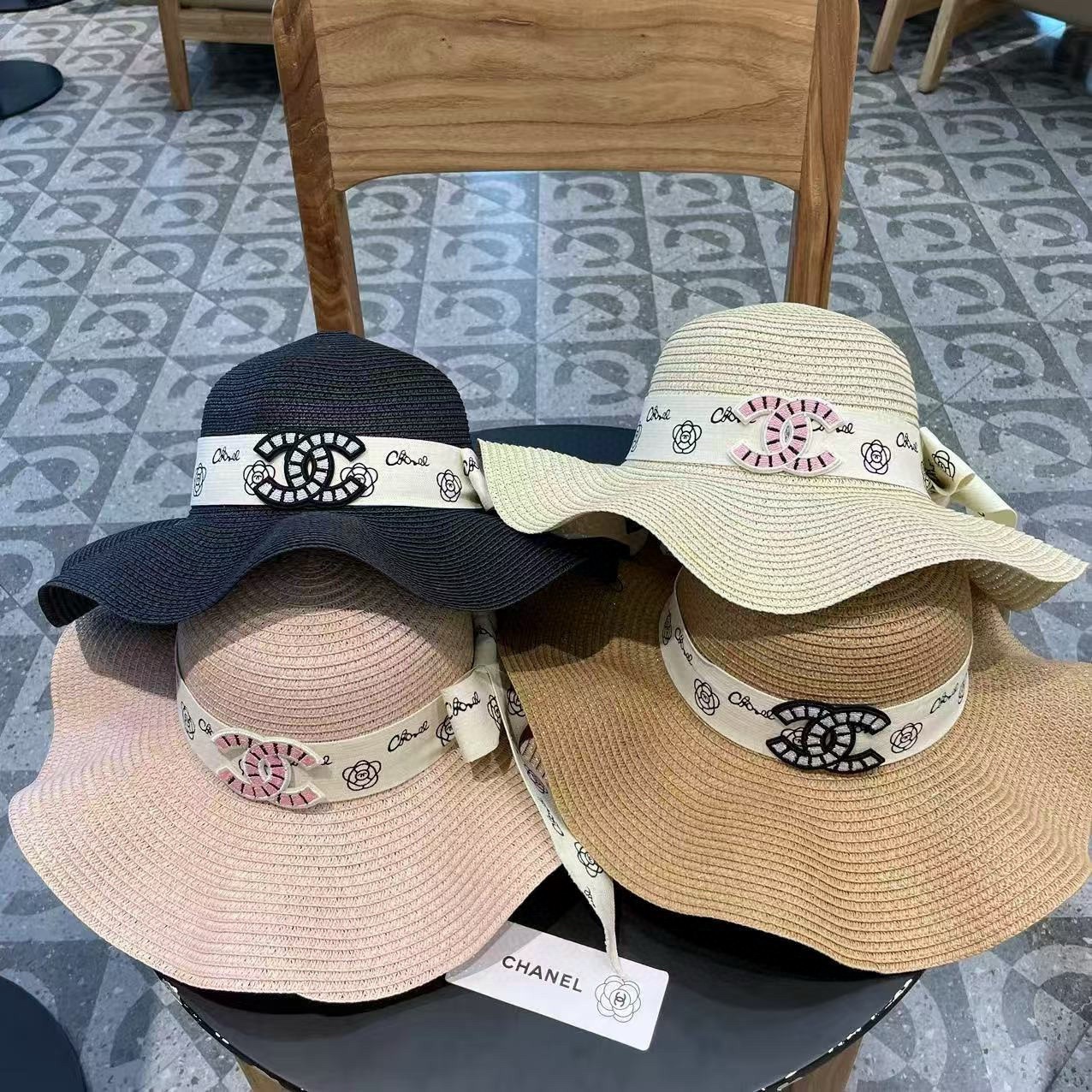 【CHANEL香奈儿】2026新款大牌棉纱草帽 夏天海边首选～新款材质编织而成～质感满分💯