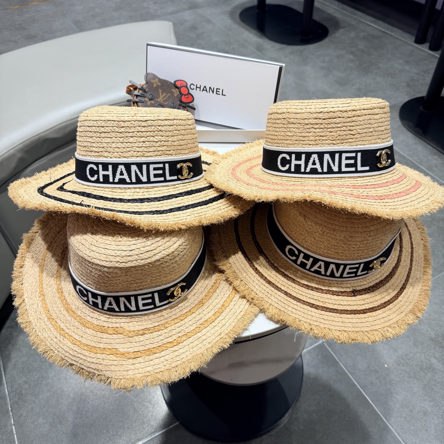 Chanel香奈儿拉菲草帽，头围57cm
