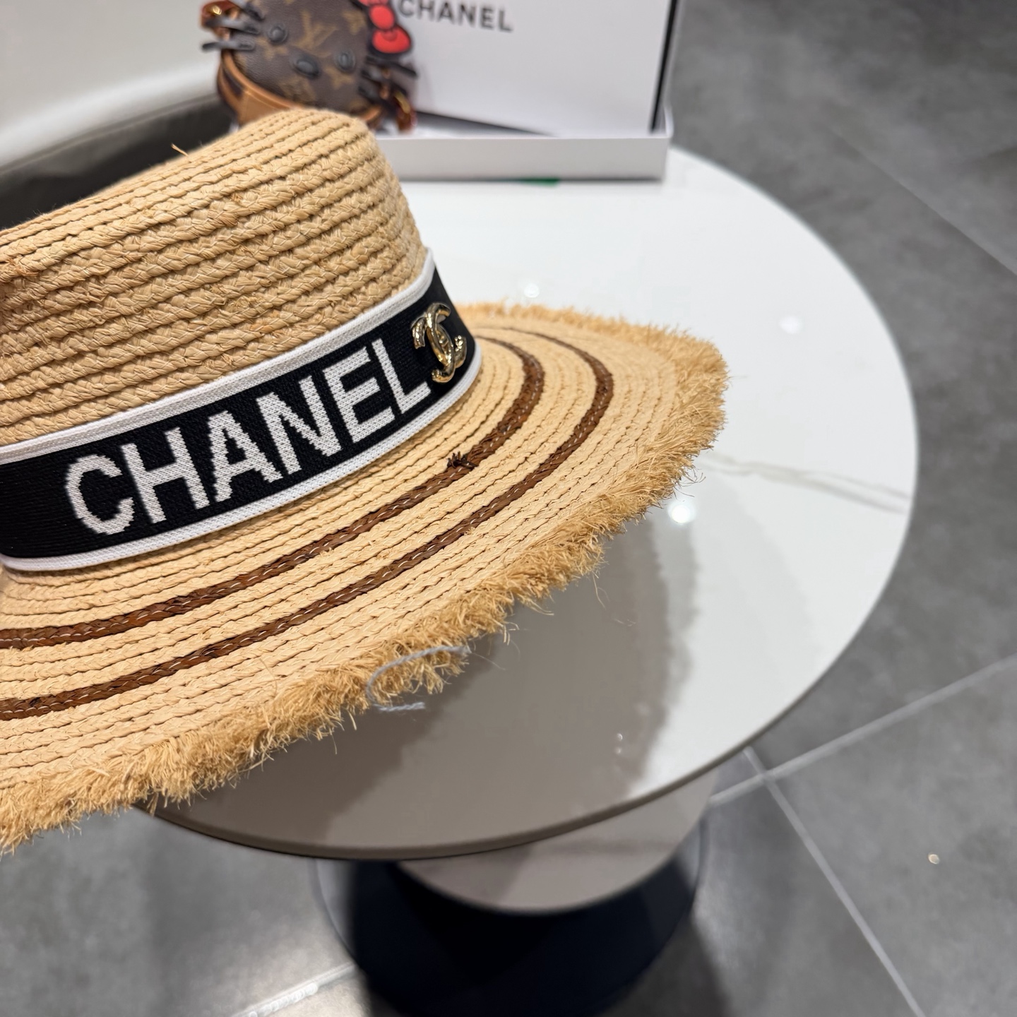 Chanel香奈儿拉菲草帽，头围57cm