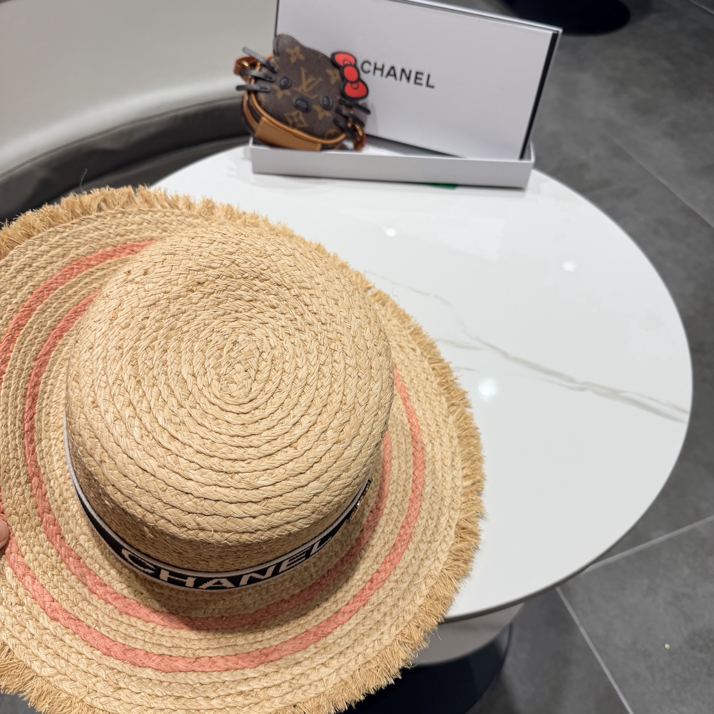 Chanel香奈儿拉菲草帽，头围57cm