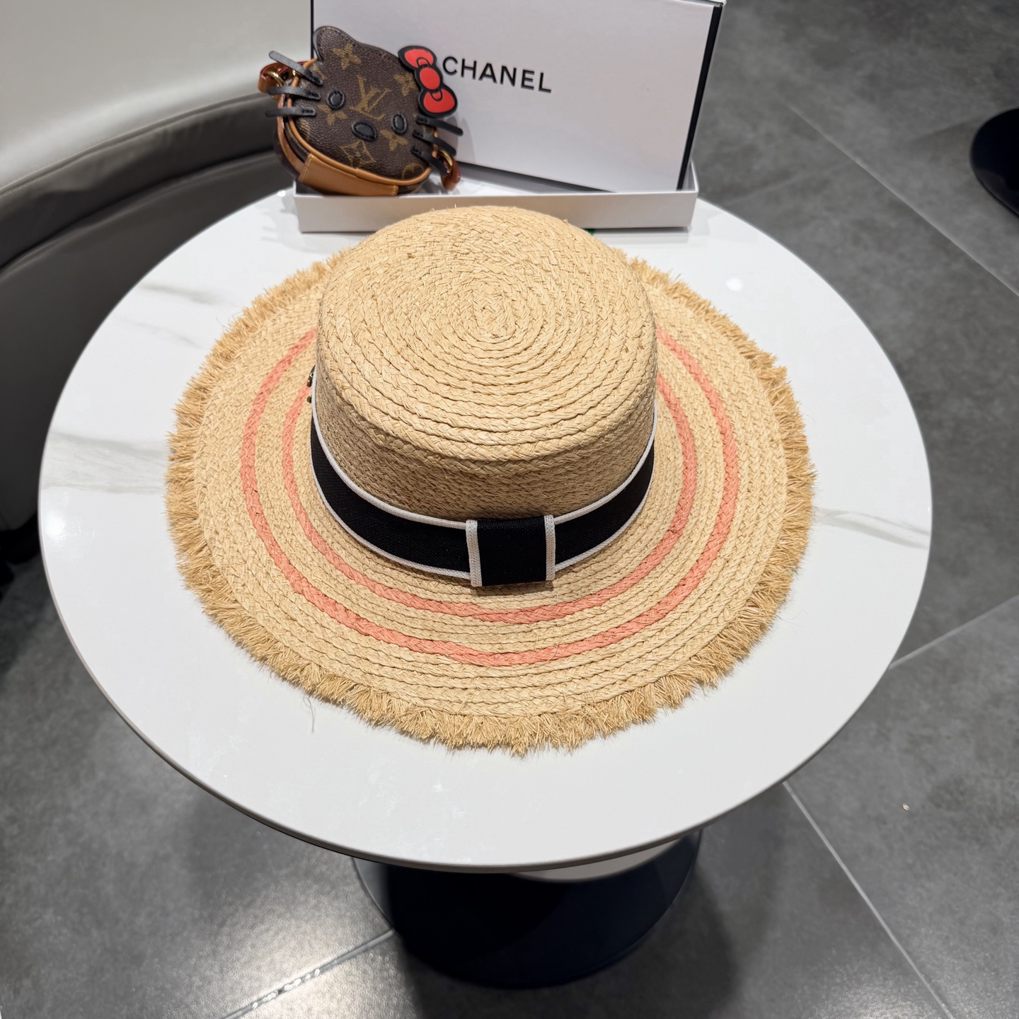 Chanel香奈儿拉菲草帽，头围57cm