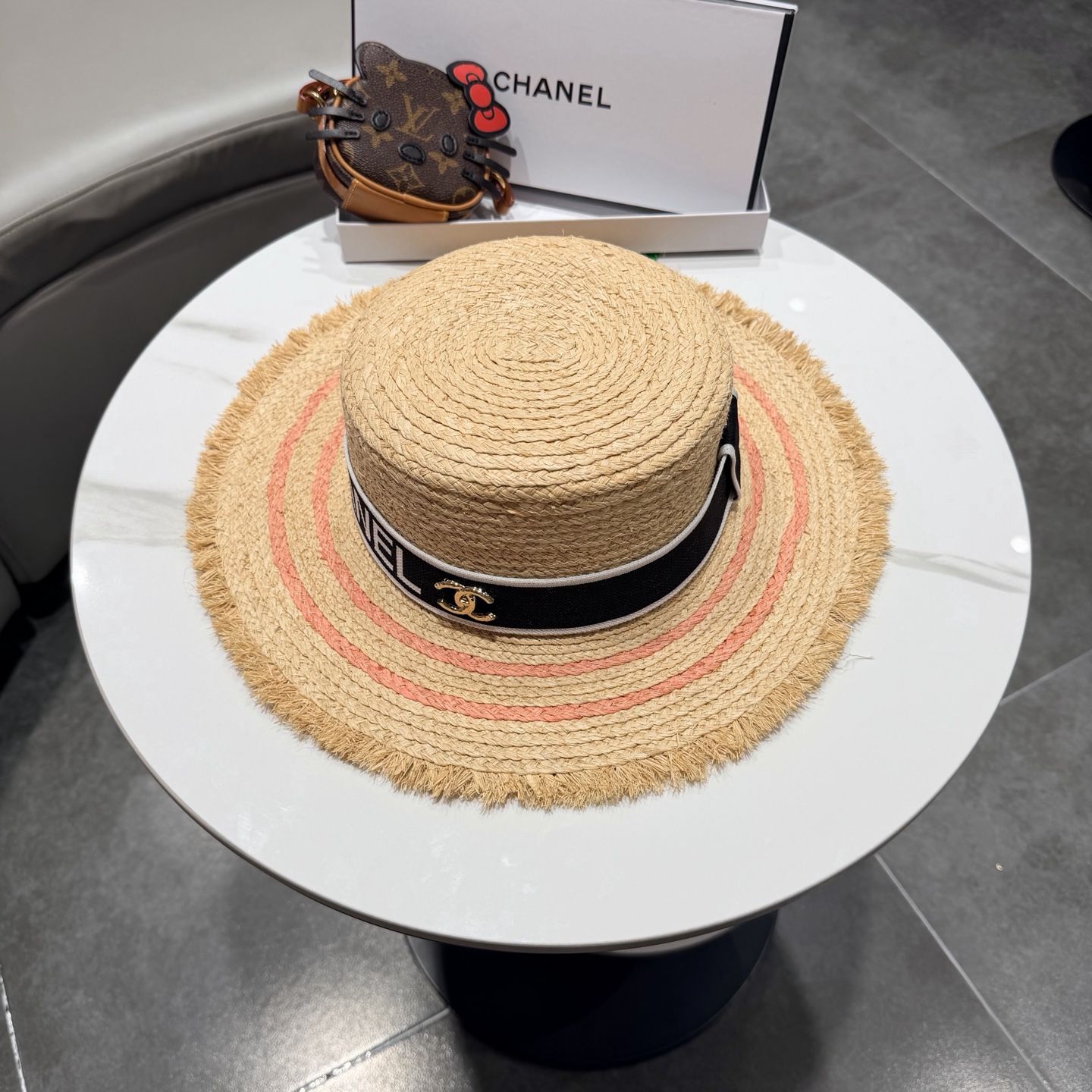 Chanel香奈儿拉菲草帽，头围57cm
