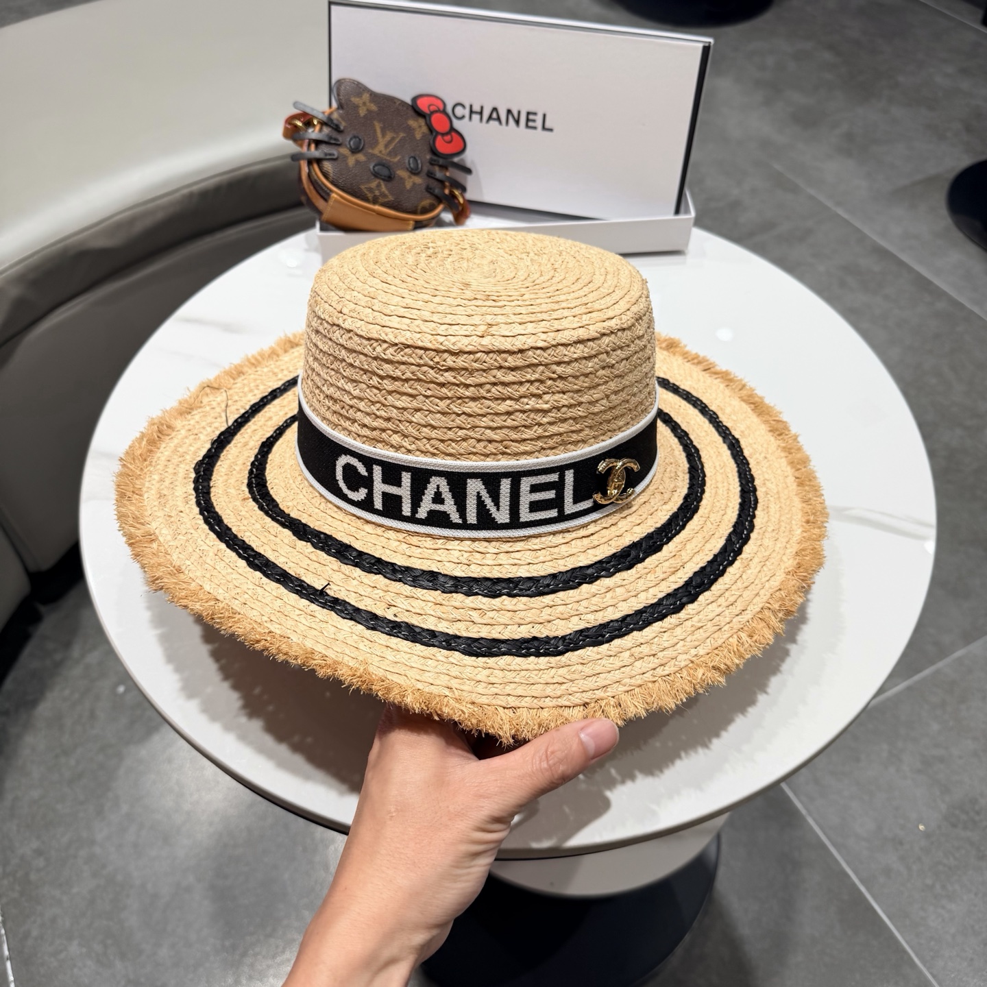 Chanel香奈儿拉菲草帽，头围57cm