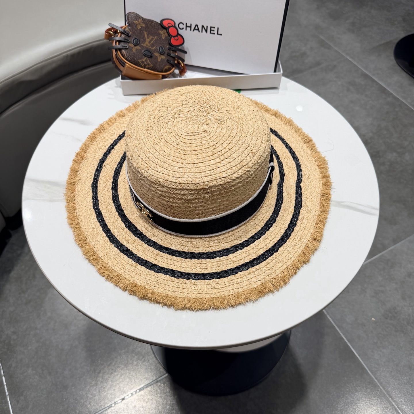Chanel香奈儿拉菲草帽，头围57cm