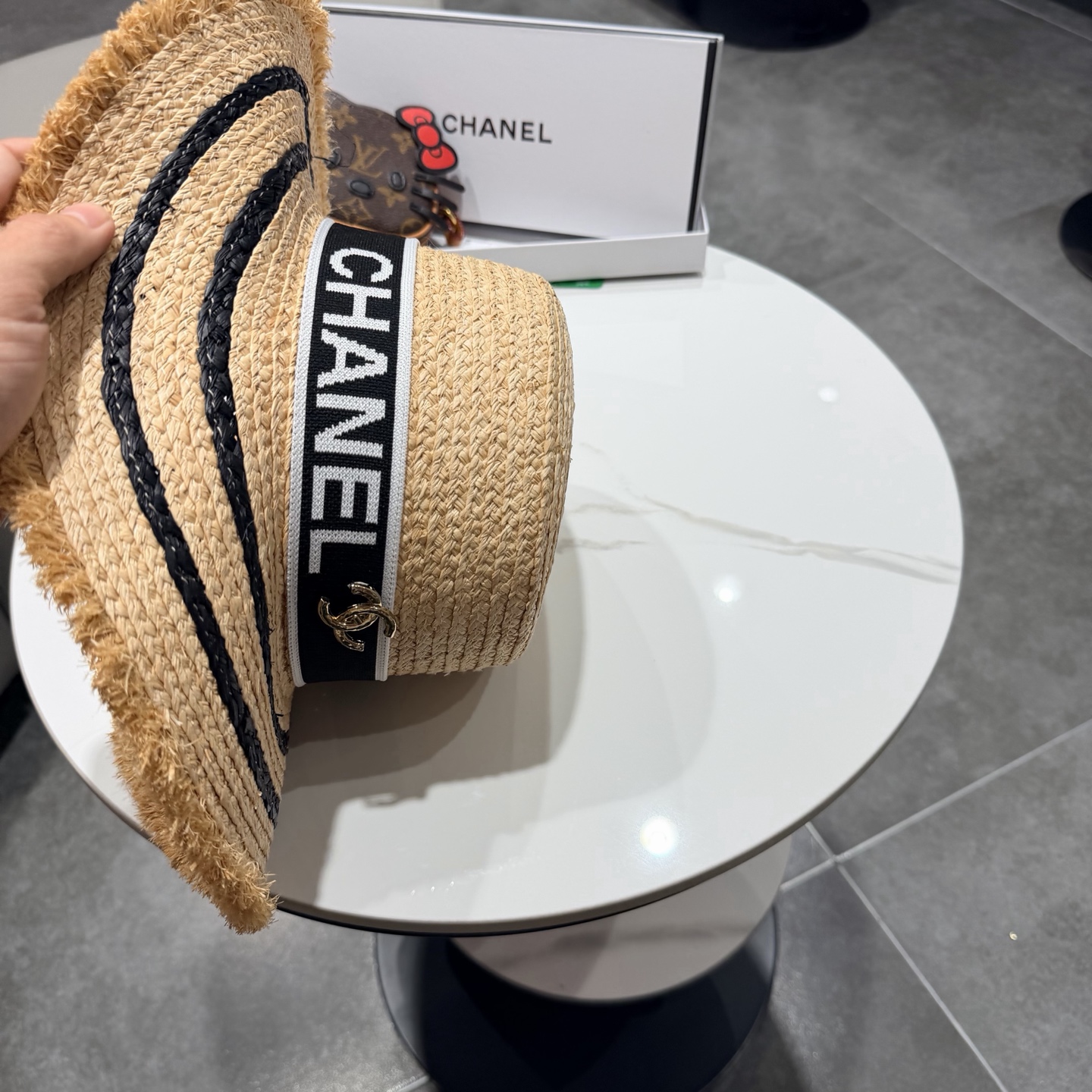 Chanel香奈儿拉菲草帽，头围57cm