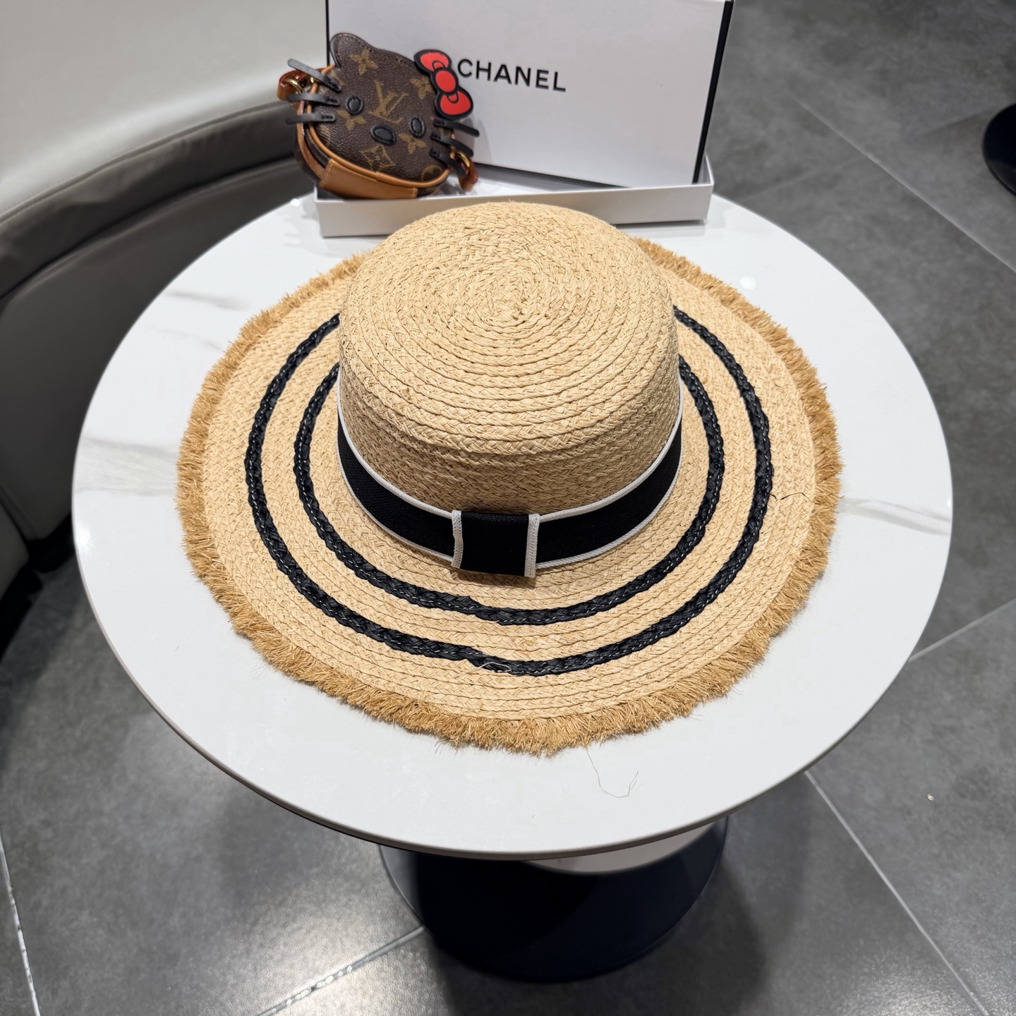 Chanel香奈儿拉菲草帽，头围57cm