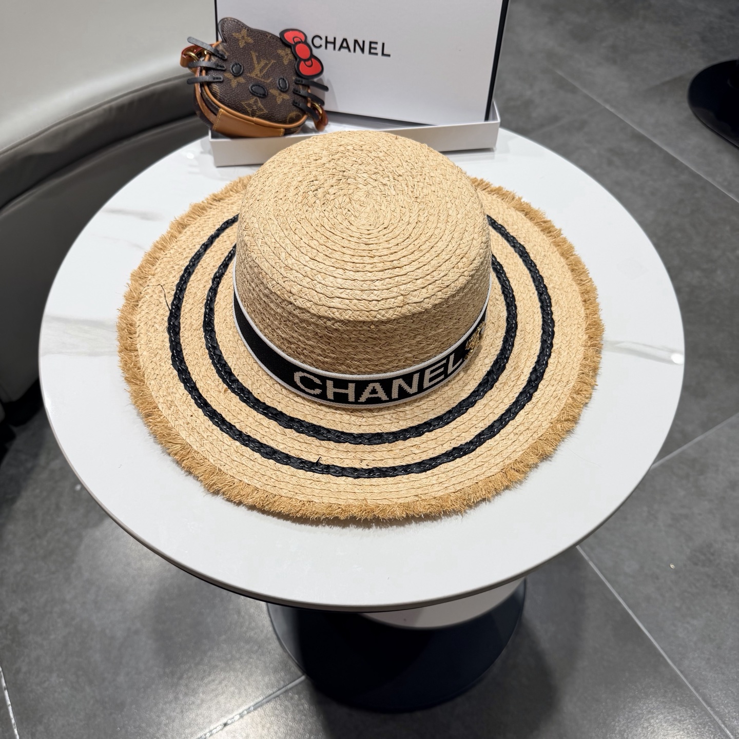 Chanel香奈儿拉菲草帽，头围57cm