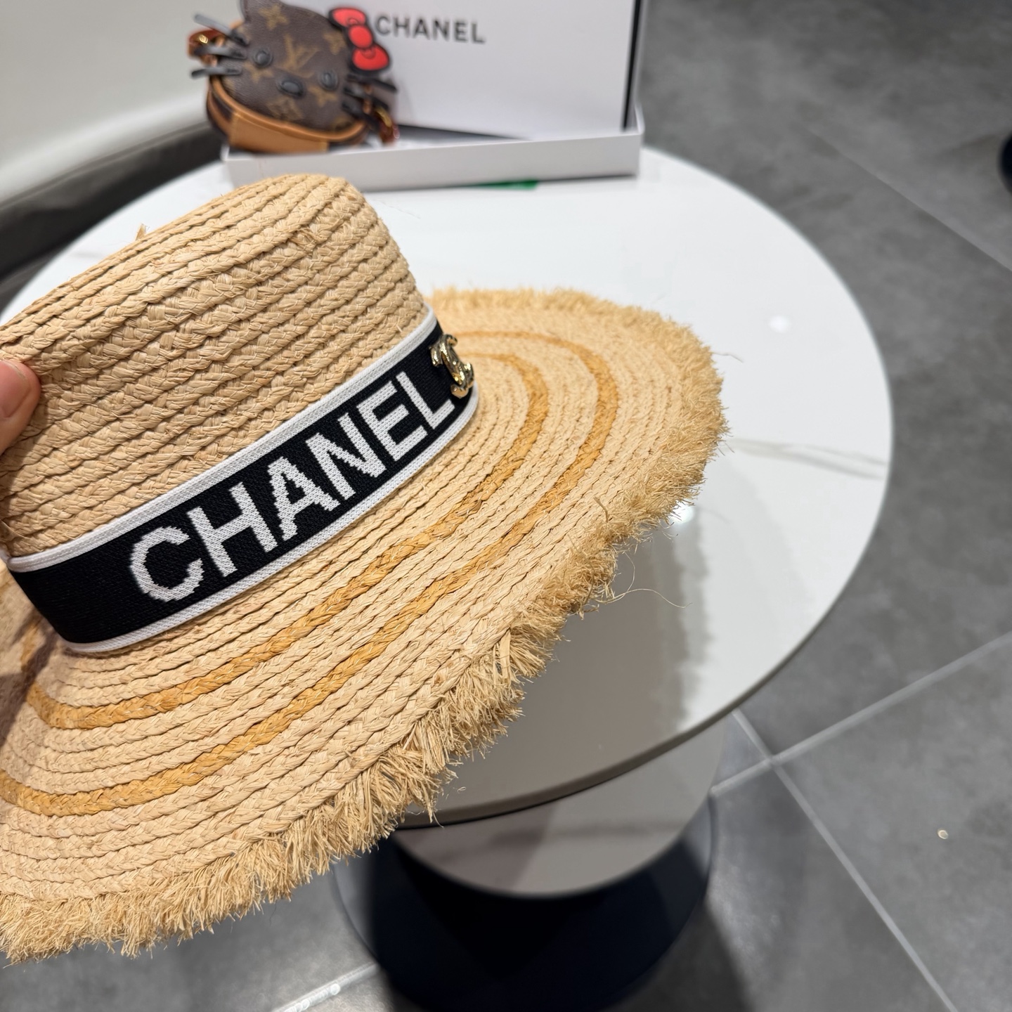 Chanel香奈儿拉菲草帽，头围57cm