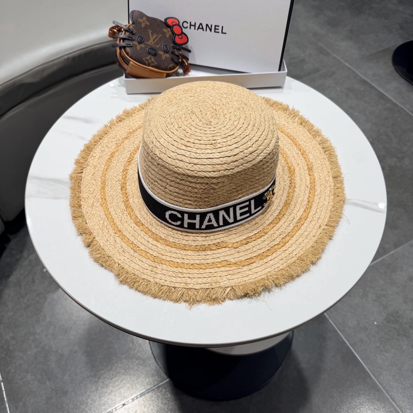 Chanel香奈儿拉菲草帽，头围57cm