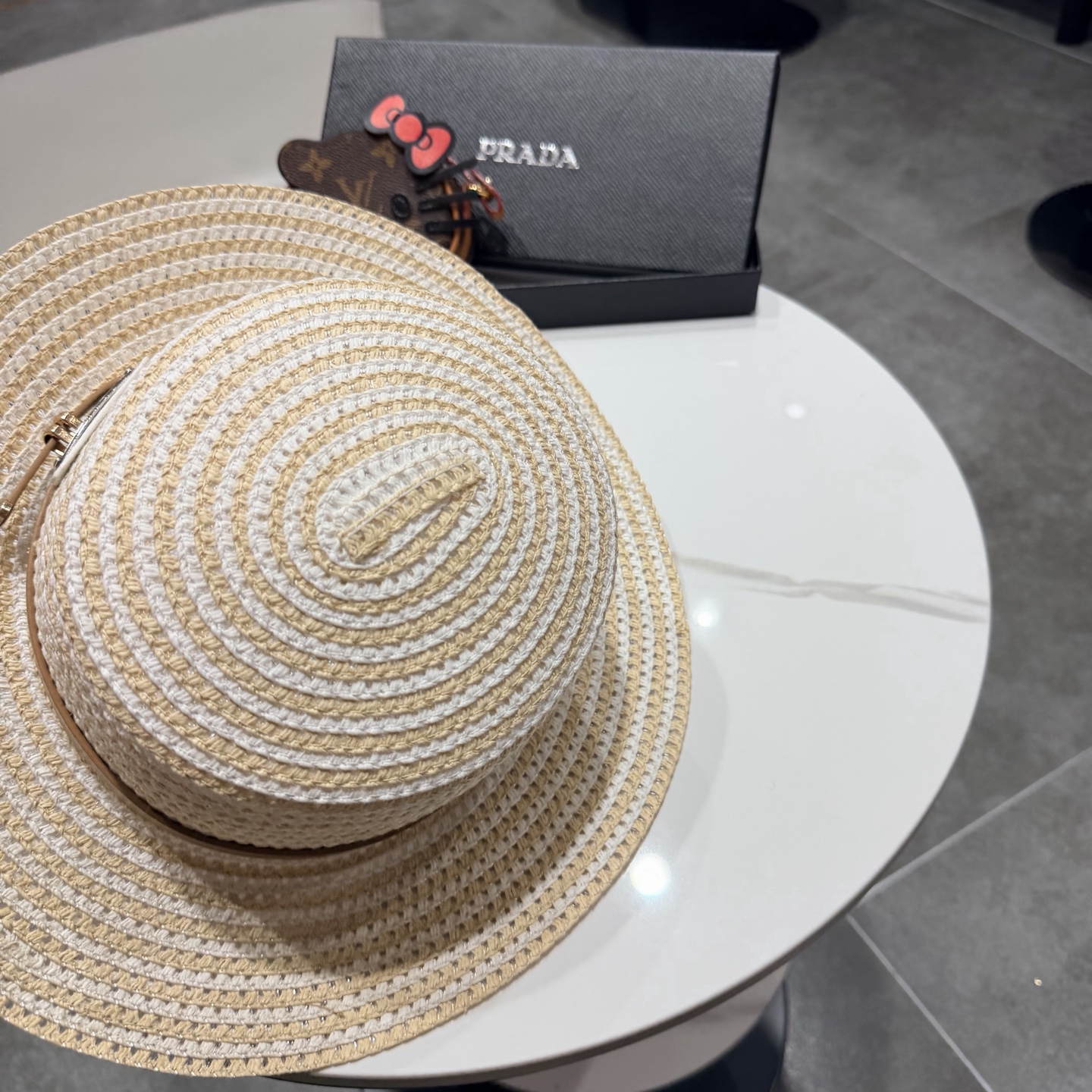 普拉达遮阳帽，遮阳礼帽，沙滩帽，头围57cm