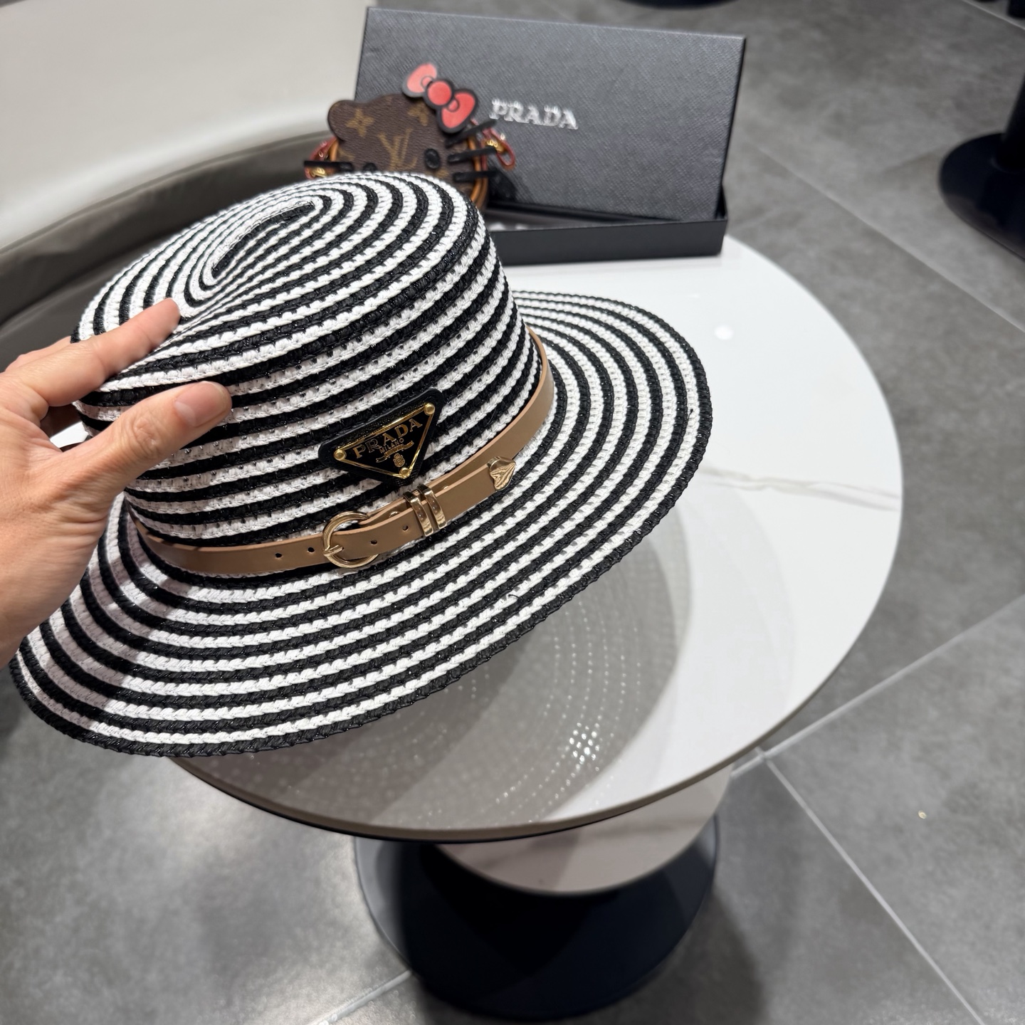 普拉达遮阳帽，遮阳礼帽，沙滩帽，头围57cm