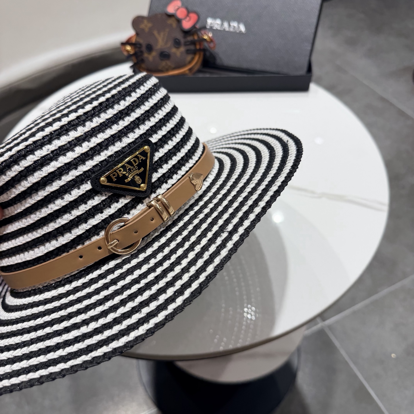 普拉达遮阳帽，遮阳礼帽，沙滩帽，头围57cm