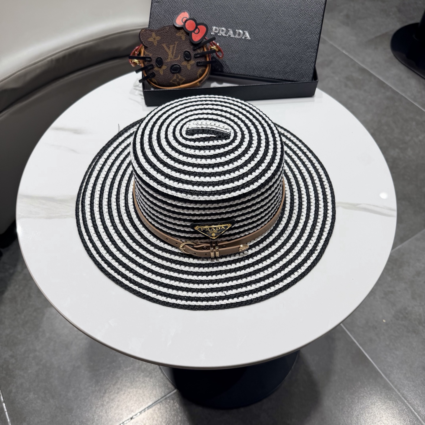 普拉达遮阳帽，遮阳礼帽，沙滩帽，头围57cm