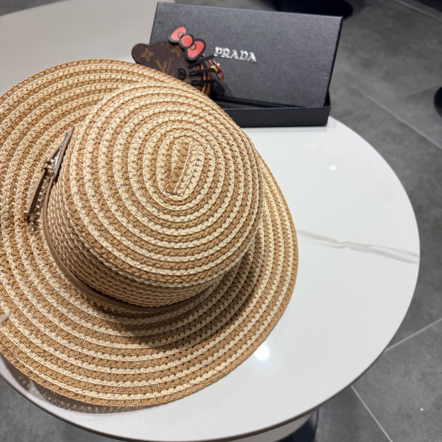普拉达遮阳帽，遮阳礼帽，沙滩帽，头围57cm