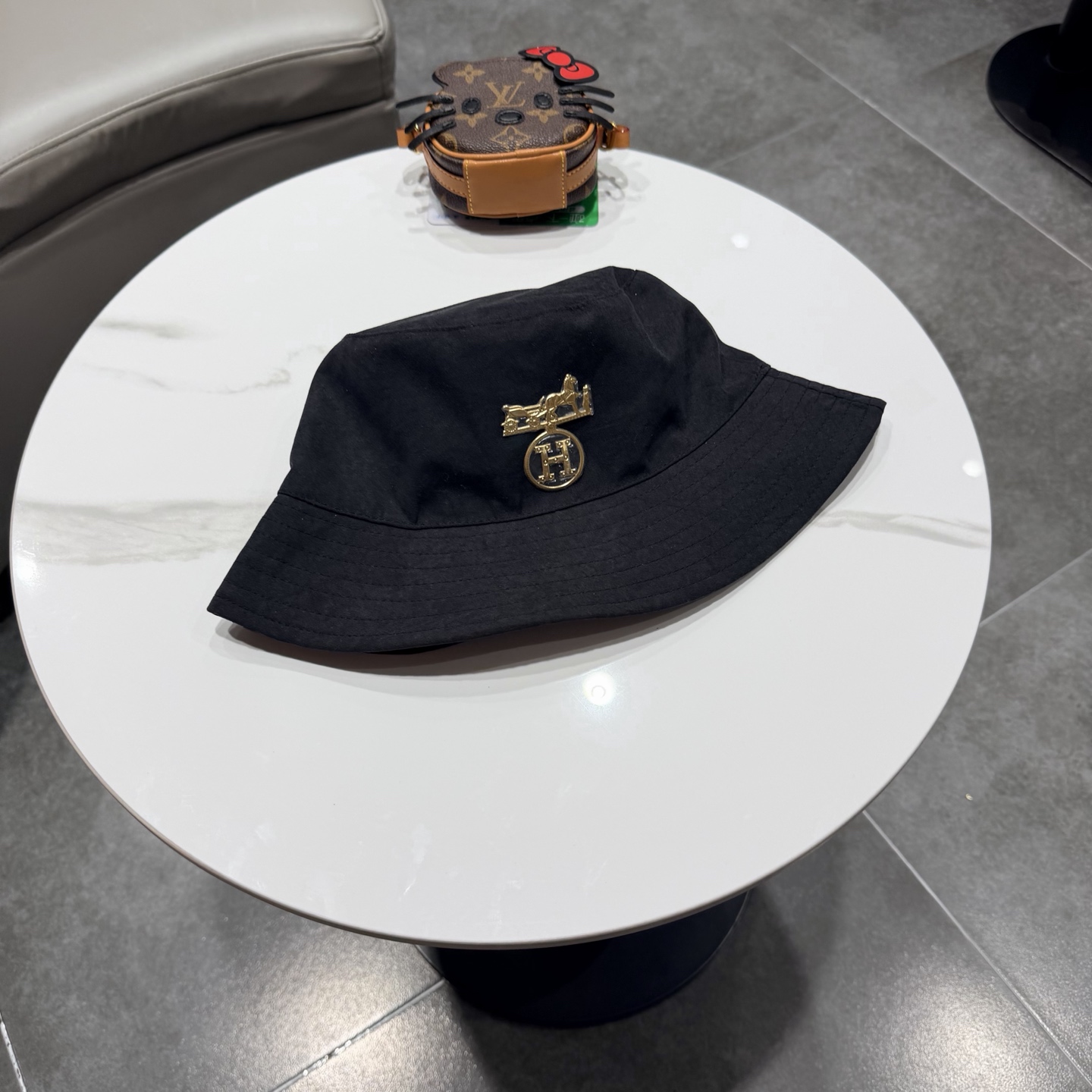 爱马仕 2026夏季新款条纹蝴蝶结帽子女休闲百搭渔夫帽户外遮阳防晒太阳帽