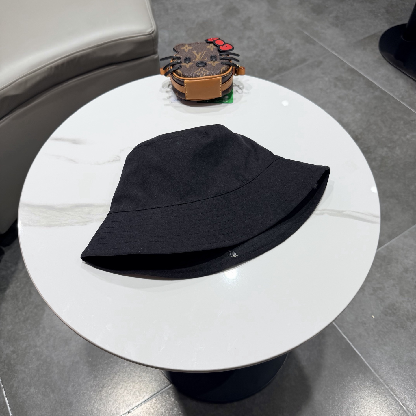 爱马仕 2026夏季新款条纹蝴蝶结帽子女休闲百搭渔夫帽户外遮阳防晒太阳帽