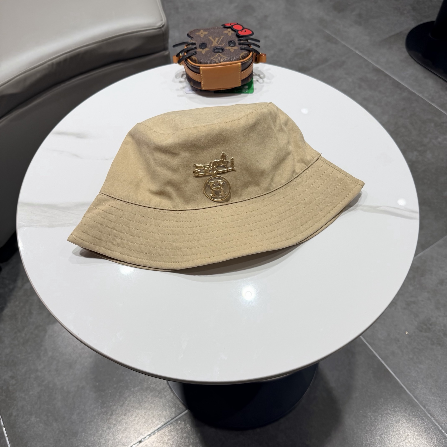 爱马仕 2026夏季新款条纹蝴蝶结帽子女休闲百搭渔夫帽户外遮阳防晒太阳帽