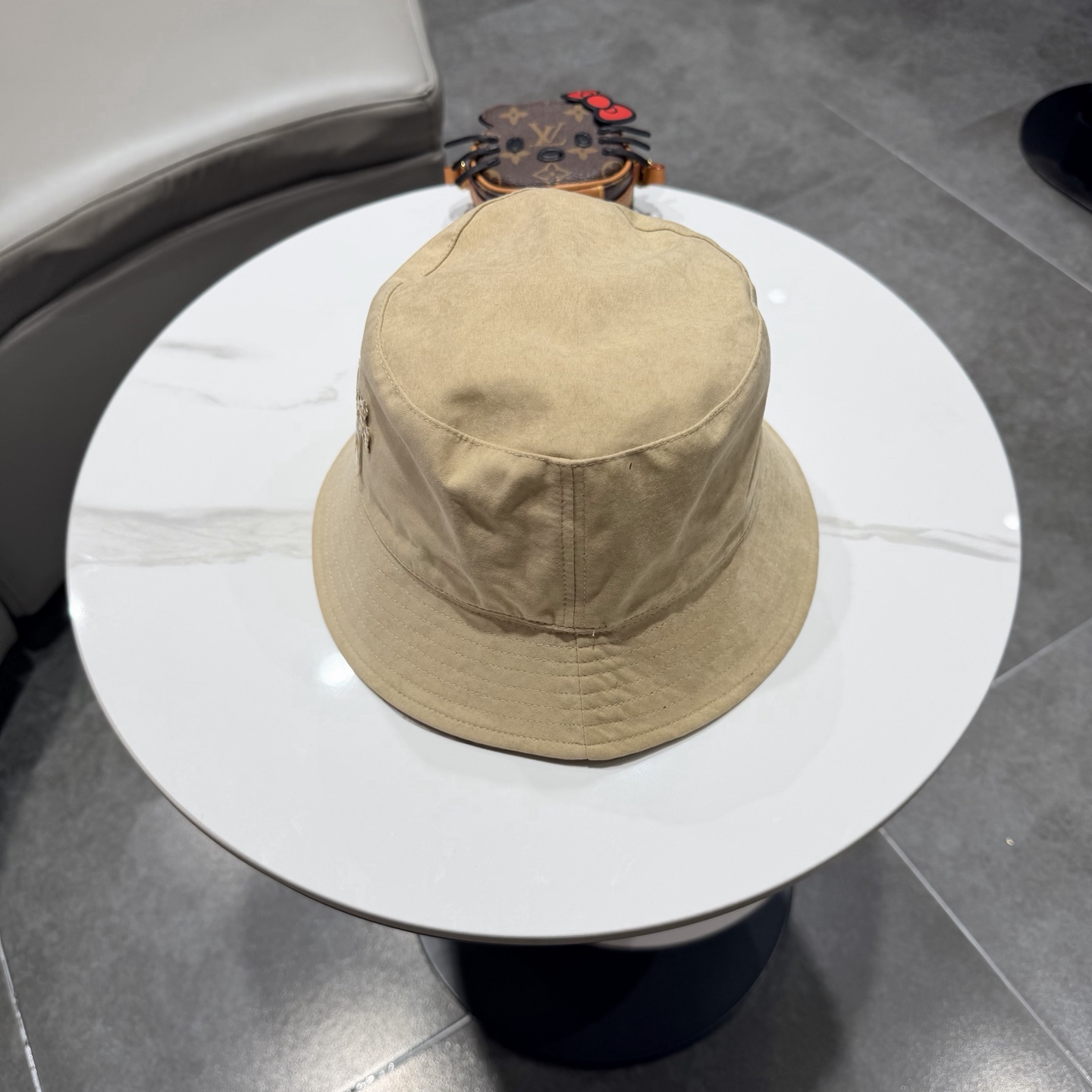 爱马仕 2026夏季新款条纹蝴蝶结帽子女休闲百搭渔夫帽户外遮阳防晒太阳帽