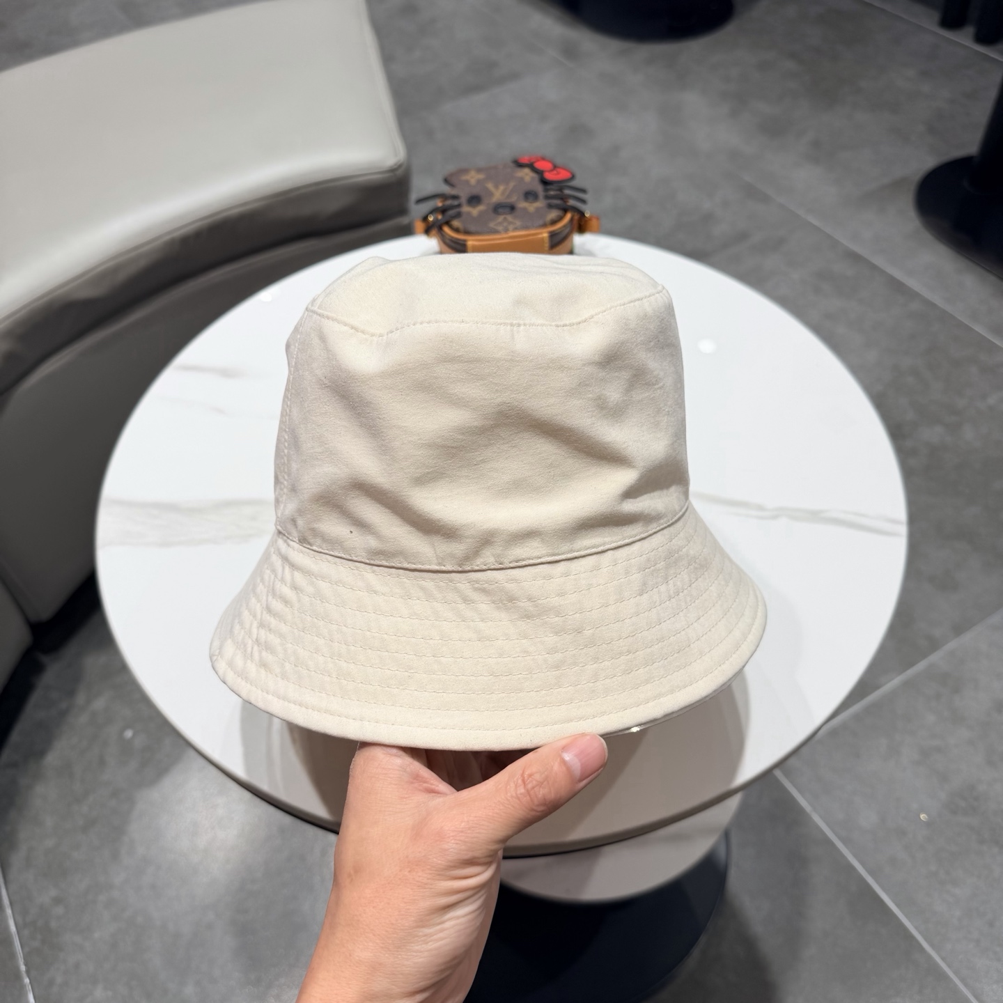 爱马仕 2026夏季新款条纹蝴蝶结帽子女休闲百搭渔夫帽户外遮阳防晒太阳帽