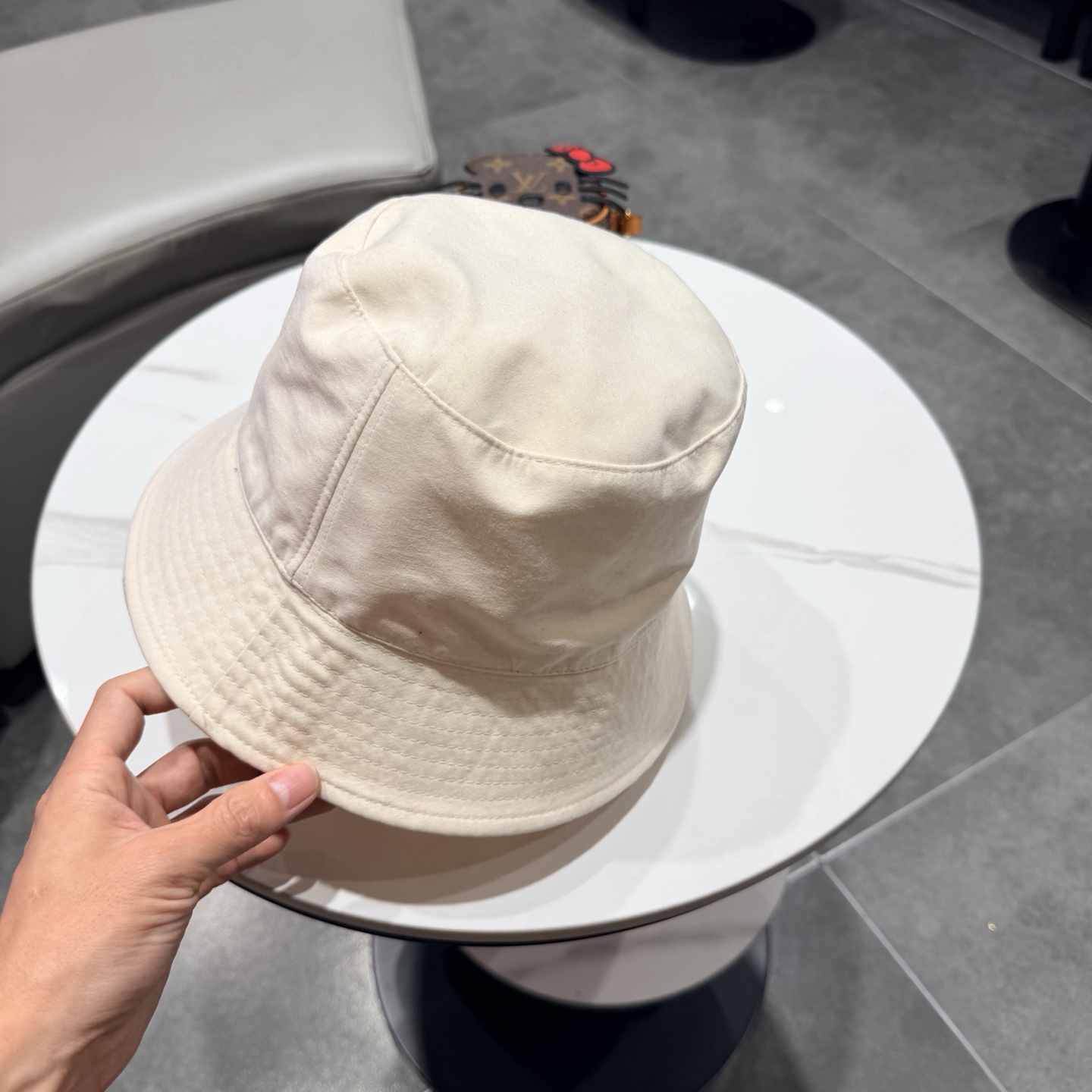 爱马仕 2026夏季新款条纹蝴蝶结帽子女休闲百搭渔夫帽户外遮阳防晒太阳帽