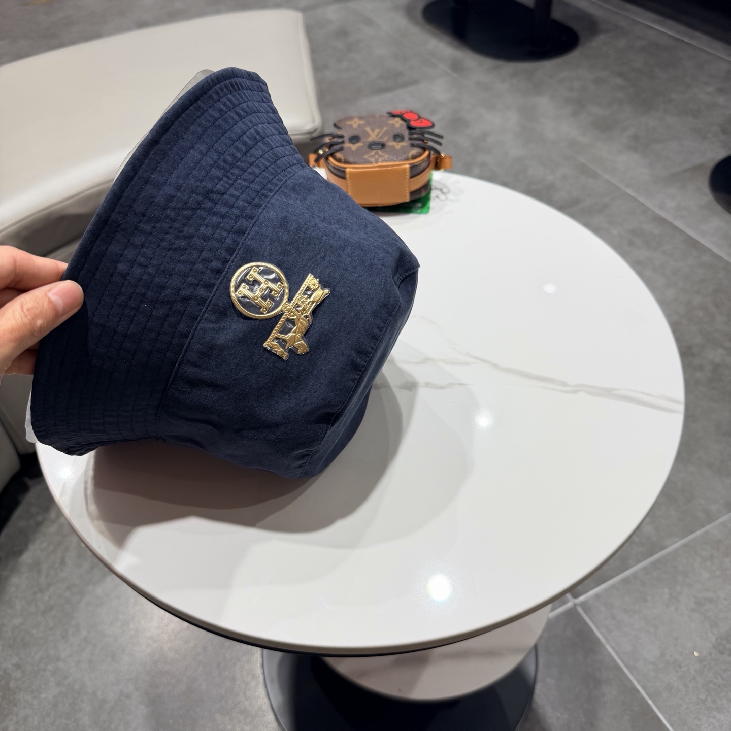 爱马仕 2026夏季新款条纹蝴蝶结帽子女休闲百搭渔夫帽户外遮阳防晒太阳帽